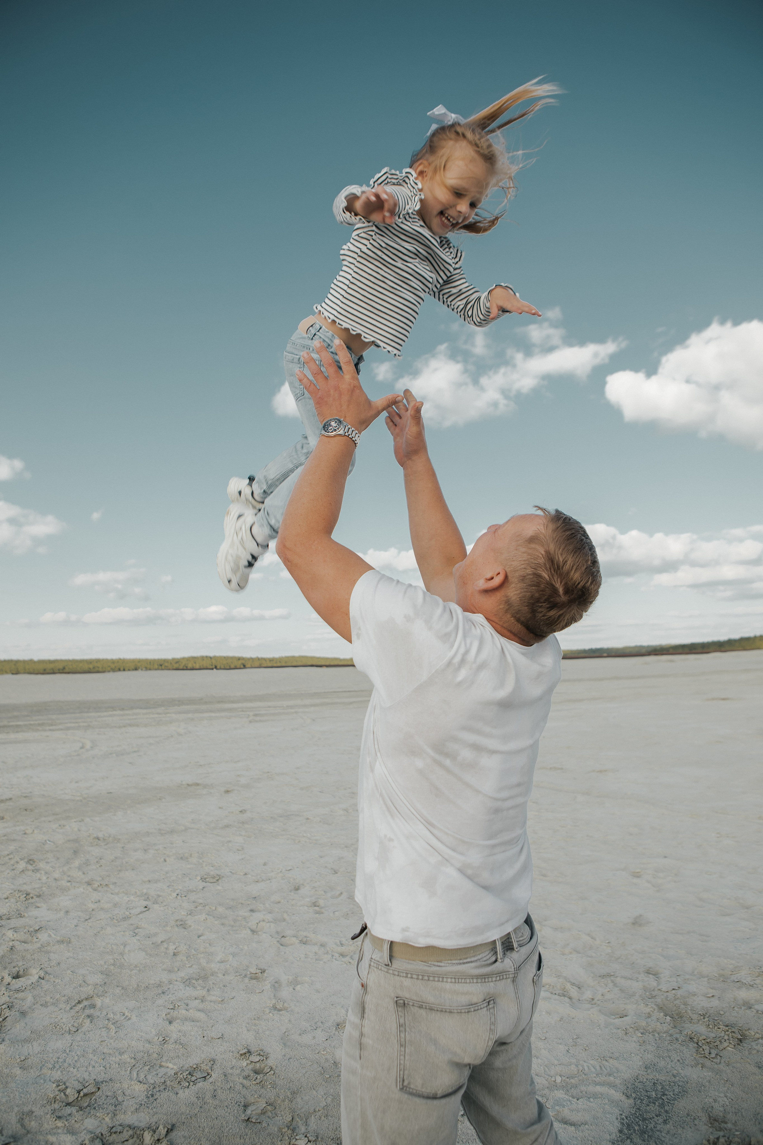 Семейная фотосессия в песках. Свадебный и семейный фотограф Ибрагимова Мария из Екатеринбурга