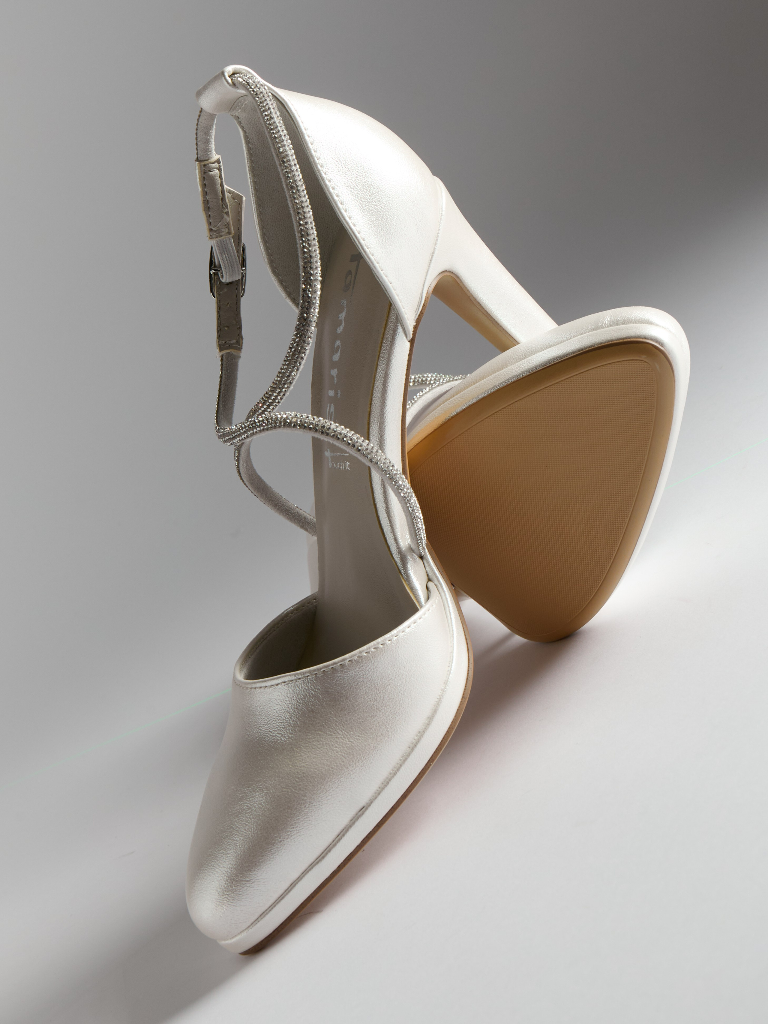 Предметный фотограф в Москве Евгений Шубин