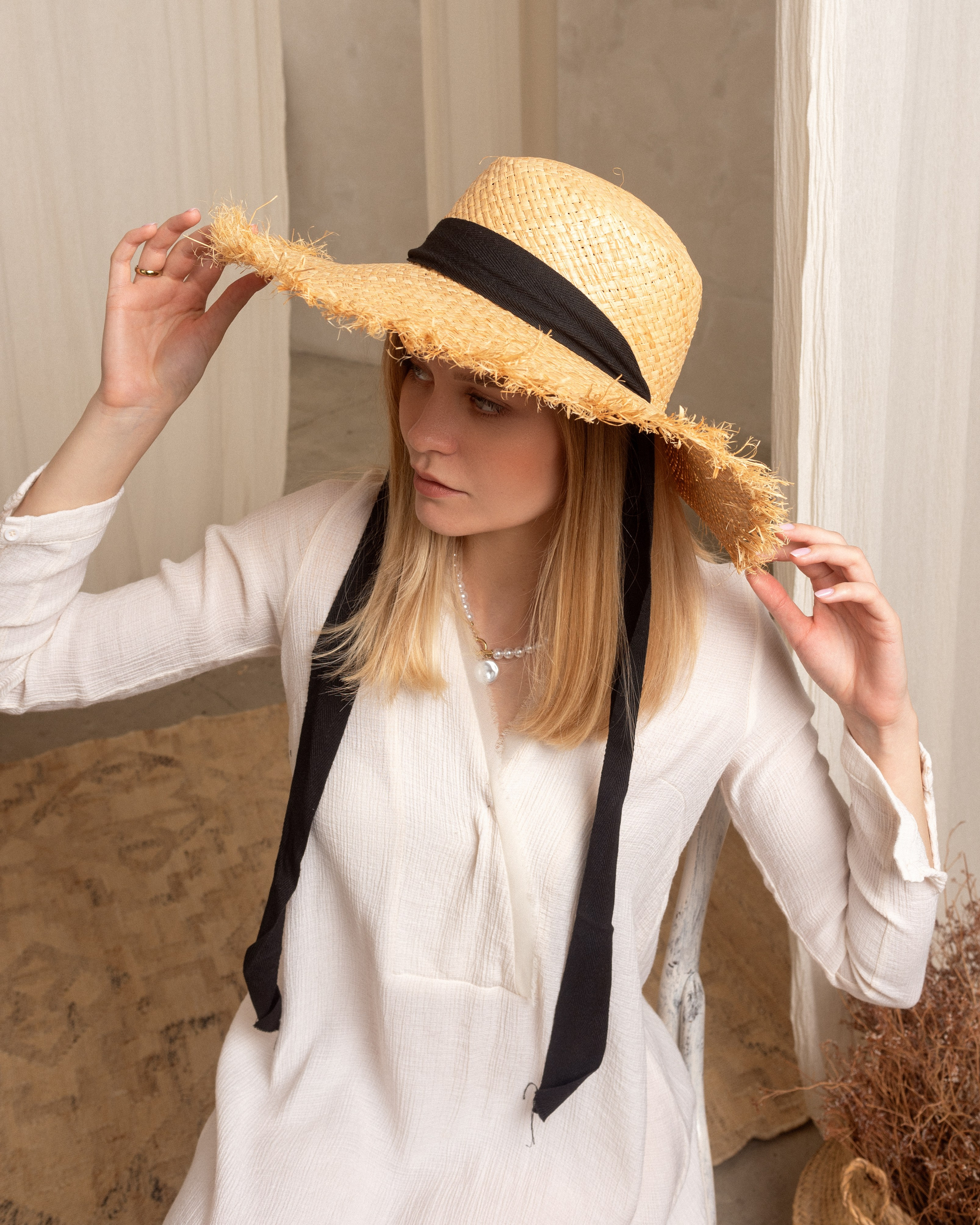 Каталожная съемка одежды на моделях для маркетплейсов с акцентом на стиль и качество в Гуанчжоу в Китае  