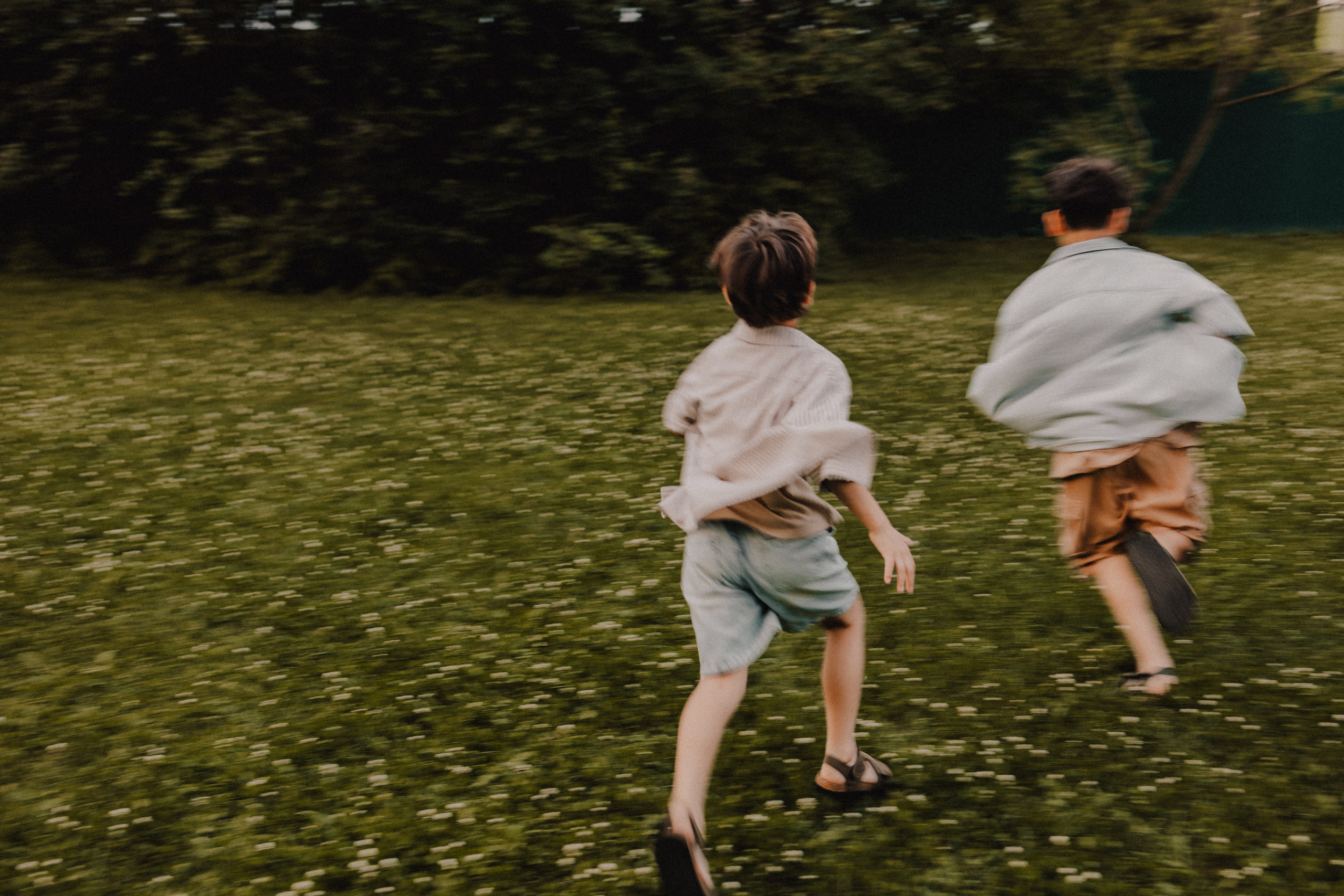 На лужайке. Семейный фотограф Москва