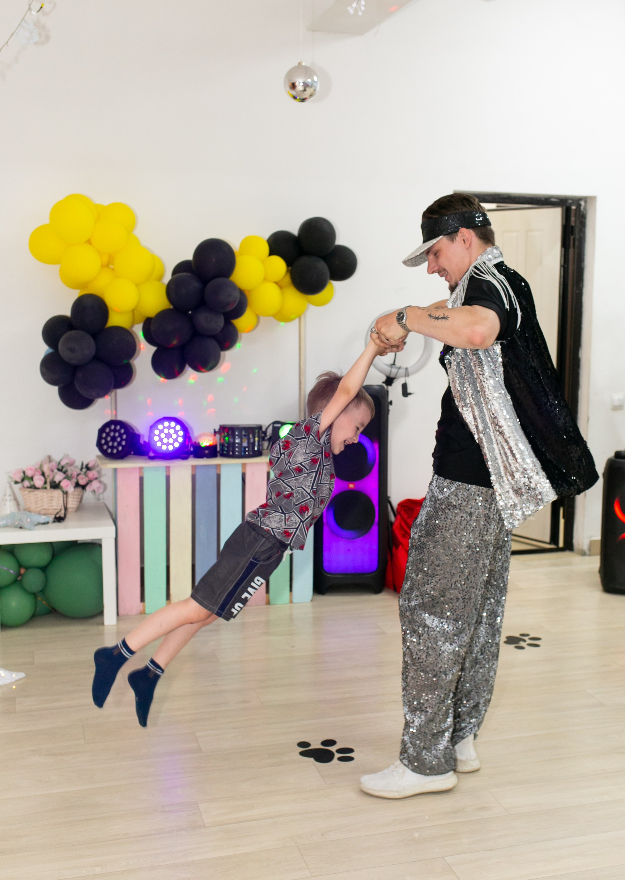 Выпускные и Утренники. Фотограф новорожденных и семейный фотограф НСО г. Бердск Марина Львова