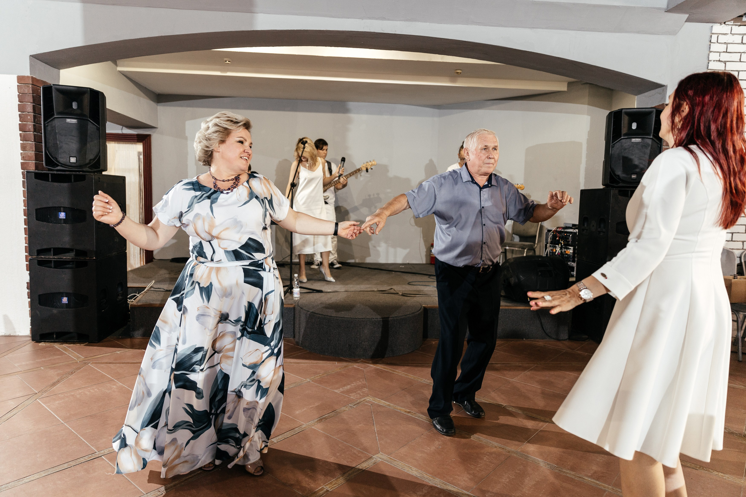 Свадебный фотограф Уфа — Руслан ГабдлисламовЖивые эмоции, красивые кадры, воспоминания на всю жизнь.Работаю по всей Республике Башкортоста. Свадебный фотограф Уфа Руслан Габдлисламов