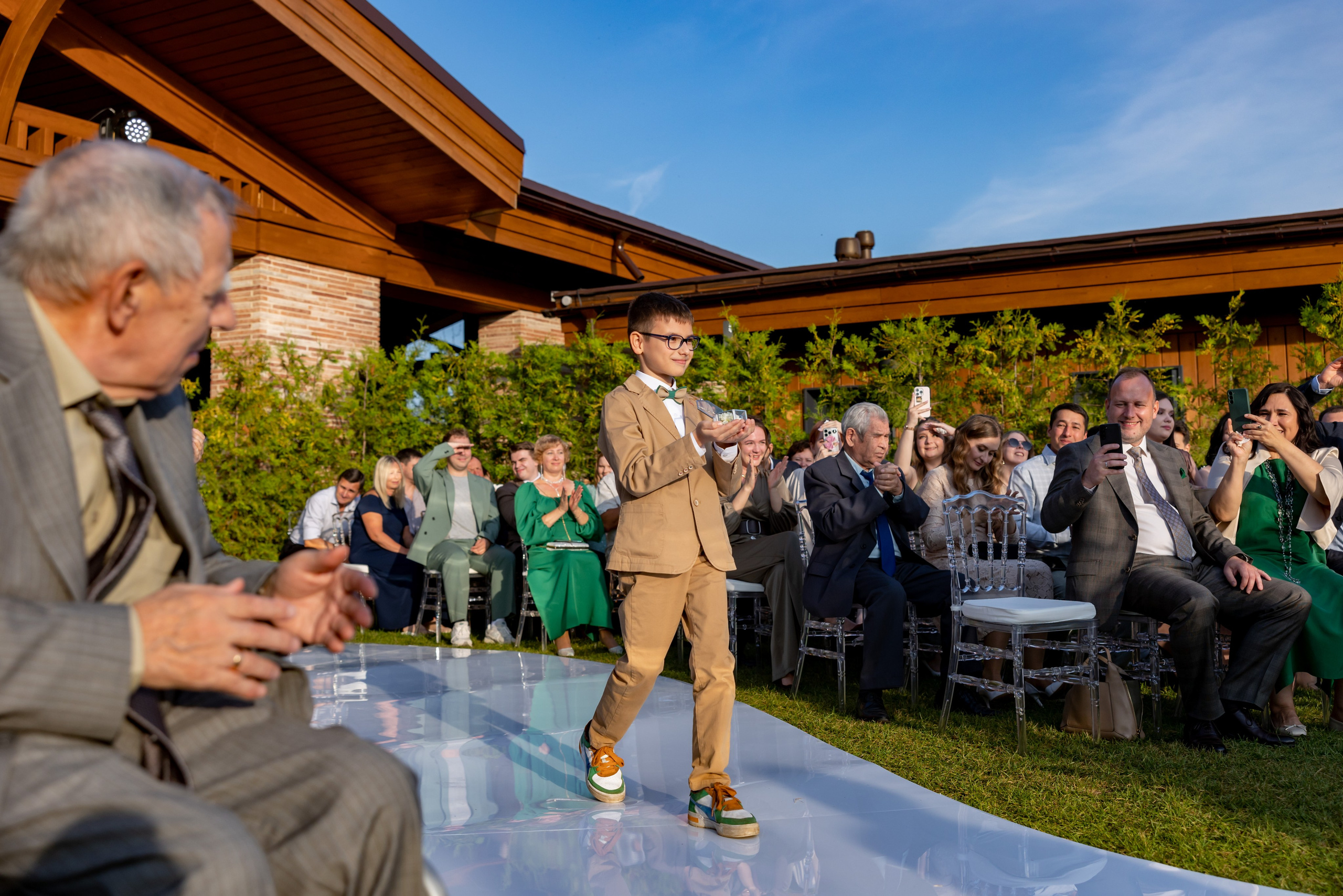 Репортажные съемки Санкт-Петербург. Ароматестирование по методу Аромакод и Нейростатус в Санкт-Петербурге