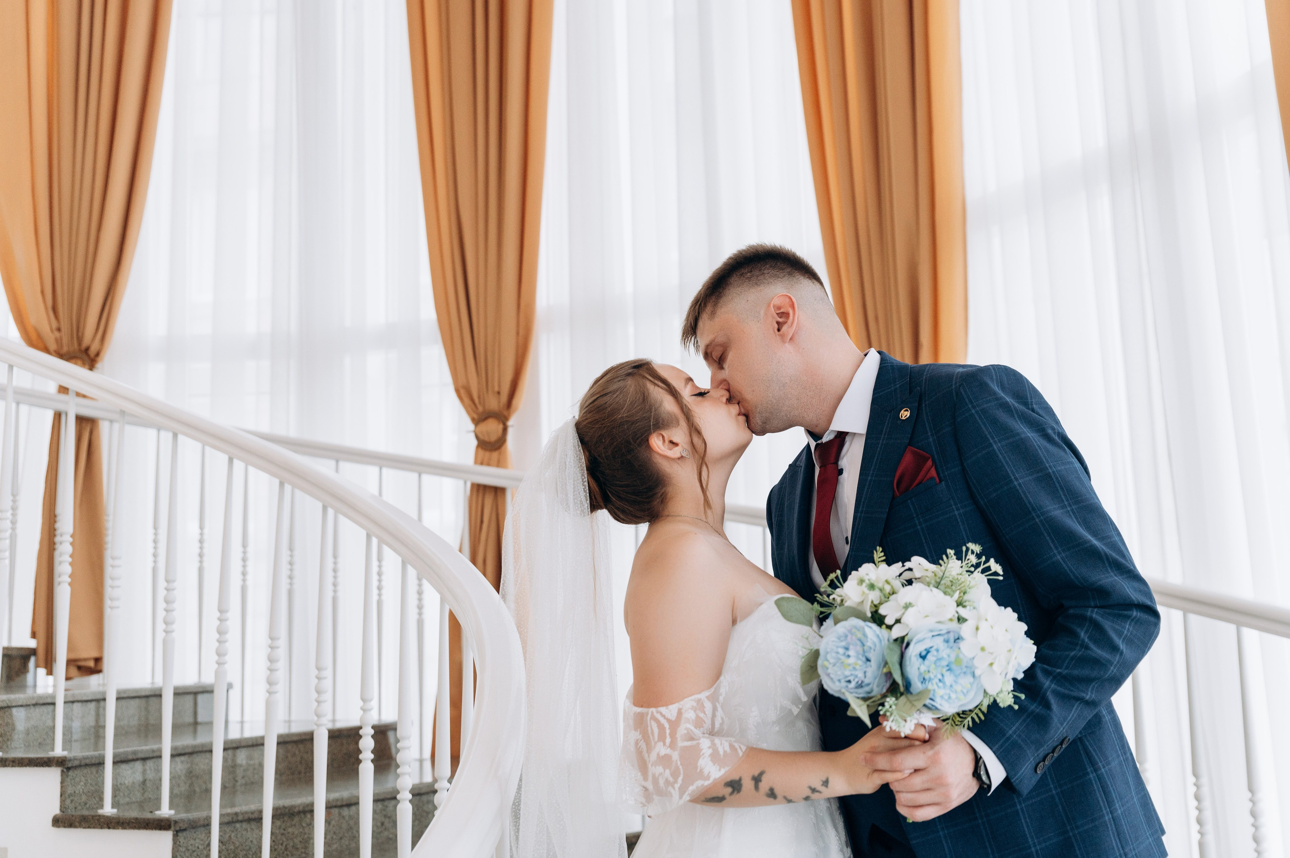 Прогулка, регистрация, банкет. Фотограф в Новосибирске