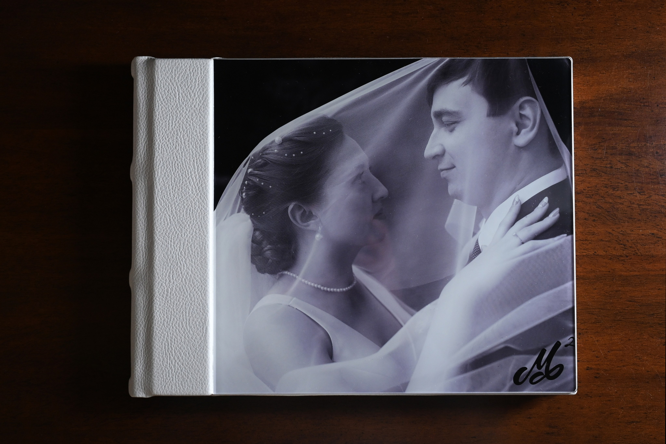 Фотокниги в Омске. Свадебный и портретный фотограф в Омске Матвей Краузе