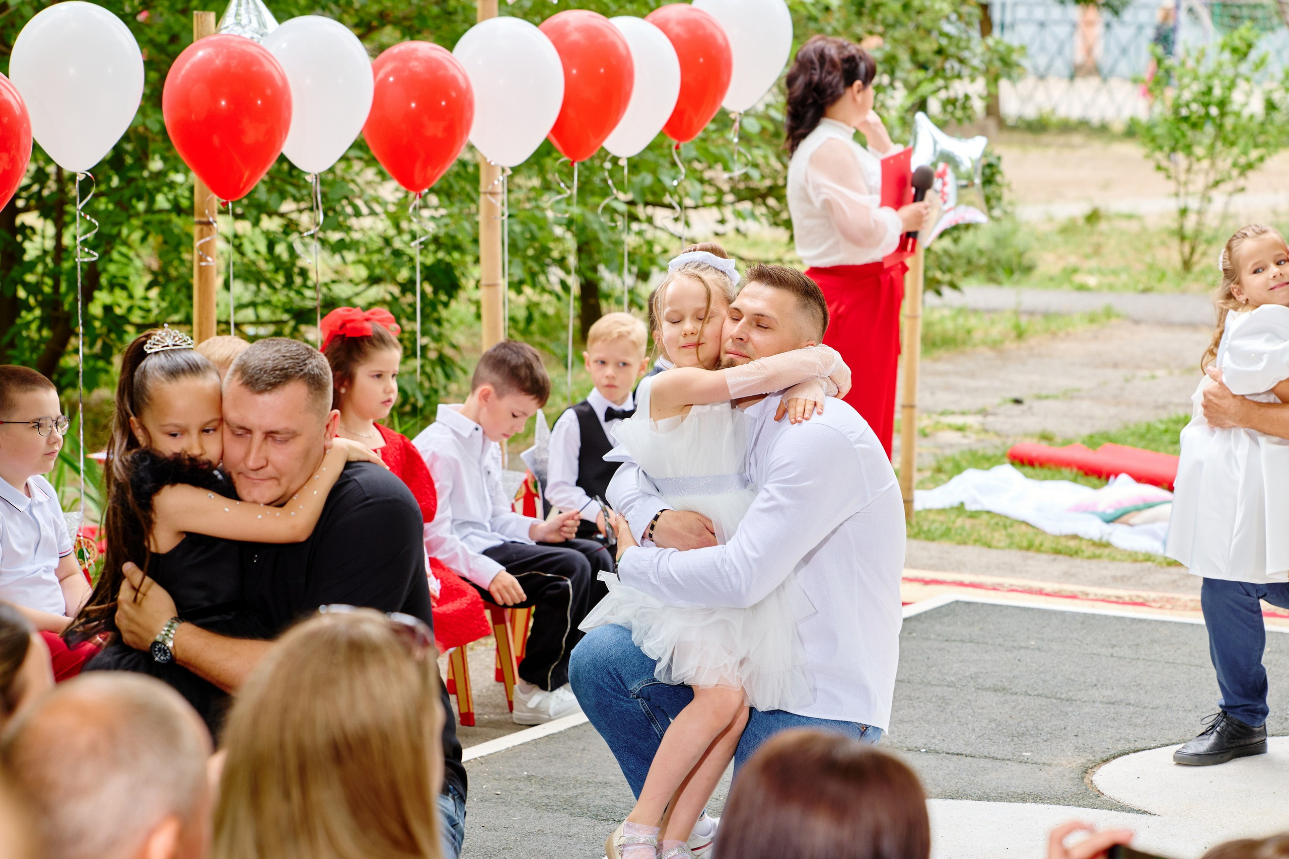 Выпускной 45 сад. Фотограф Выпускные альбомы Таганрог Сергей Коробченко