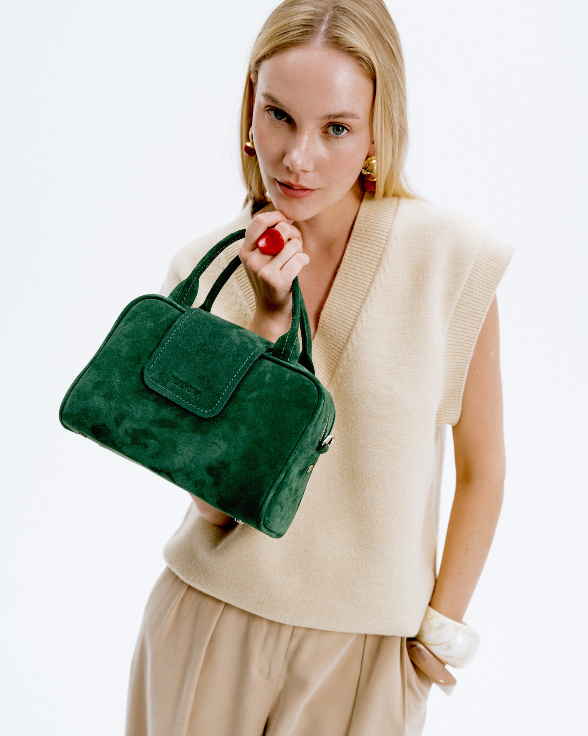 Для бренда jeanova. Фотограф для людей и их брендов