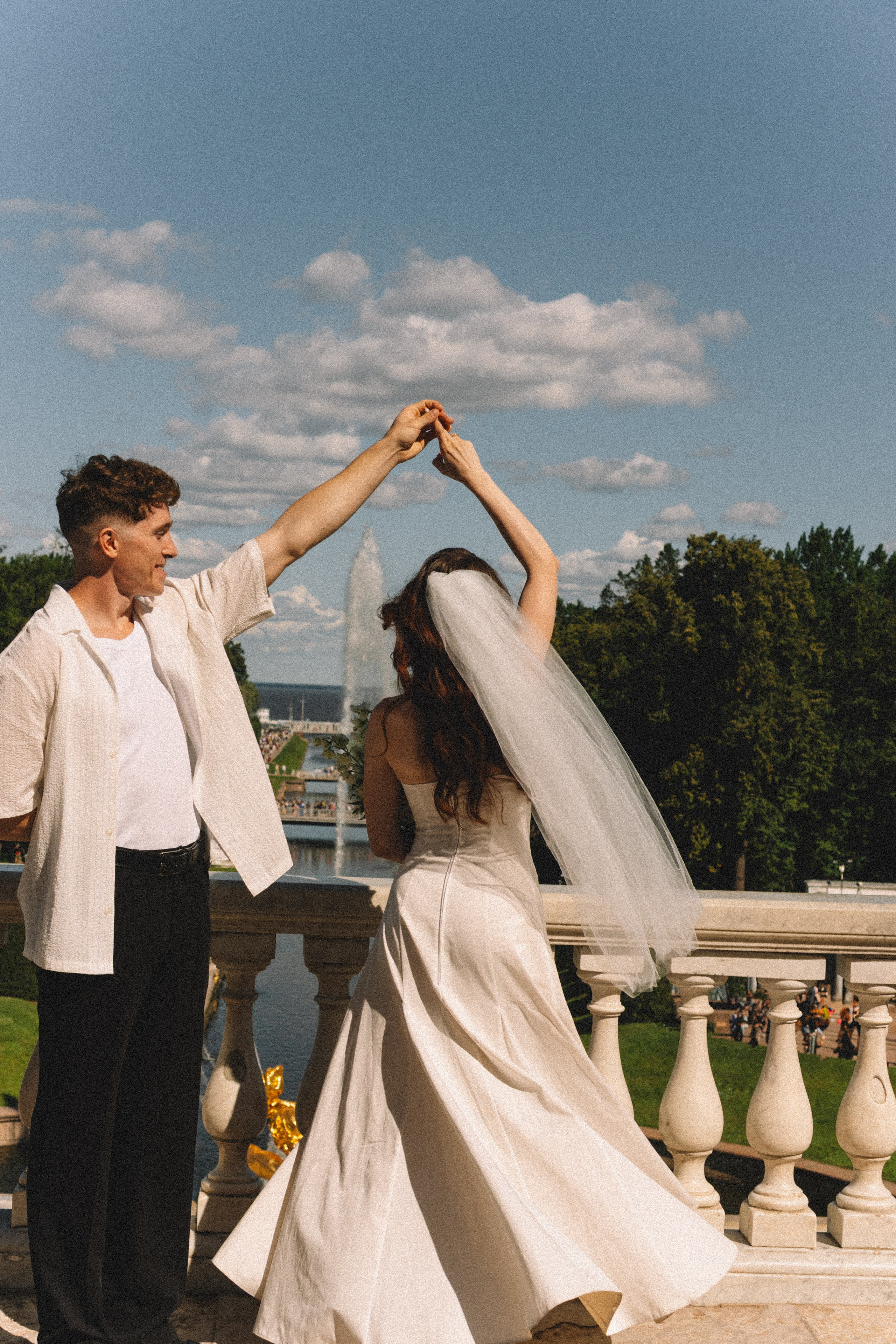 СВАДЕБНАЯ СЬЕМКА В ПЕТЕРГОФЕ И СЬЕМКА РЕПОРТАЖА В ЗАГСЕ ПЕТЕРГОФА. Профессиональный фотограф, Санкт-Петербург — Виктория Богомолова