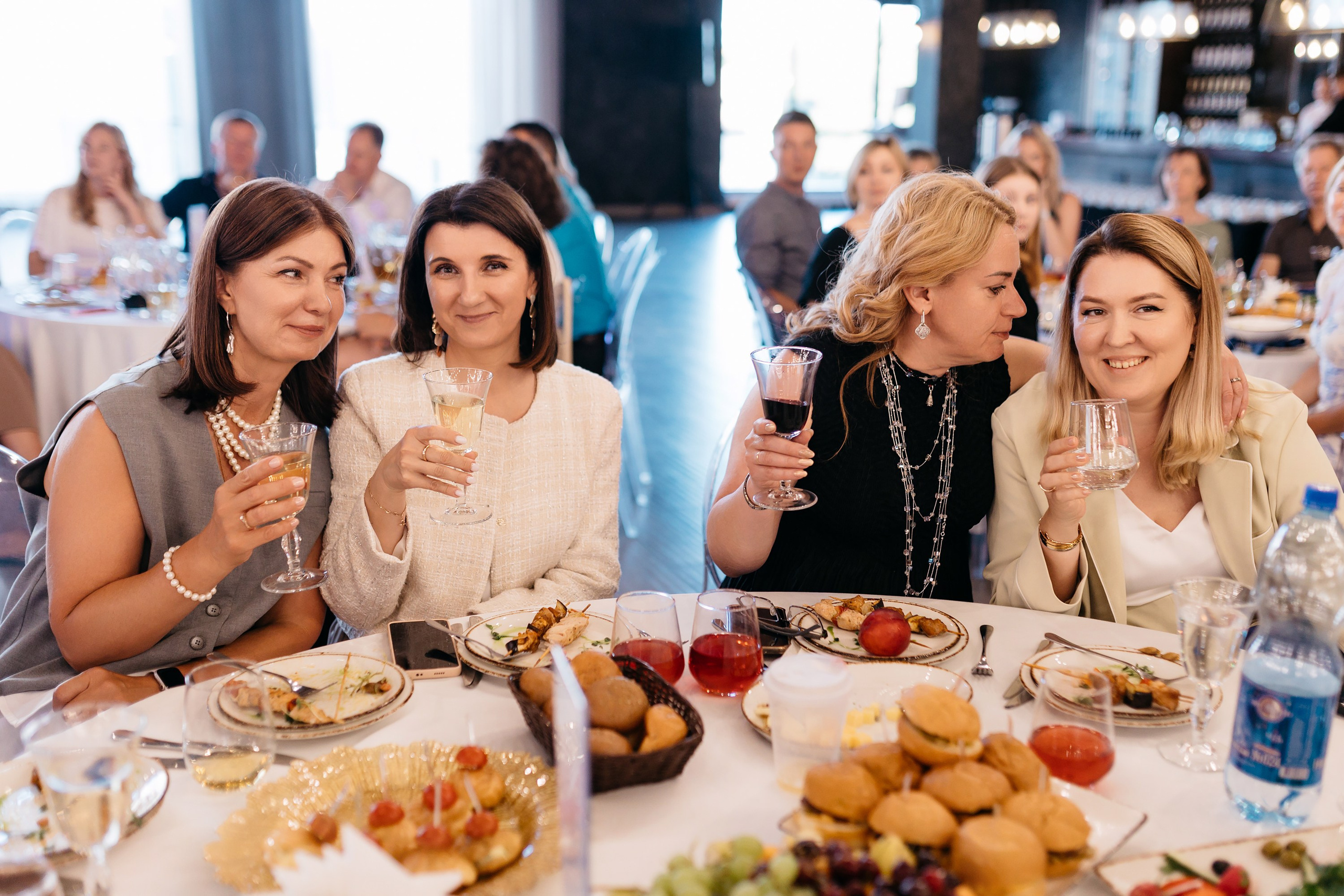 Выпускные. Профессиональный фотограф в Кирове Антон Суслов