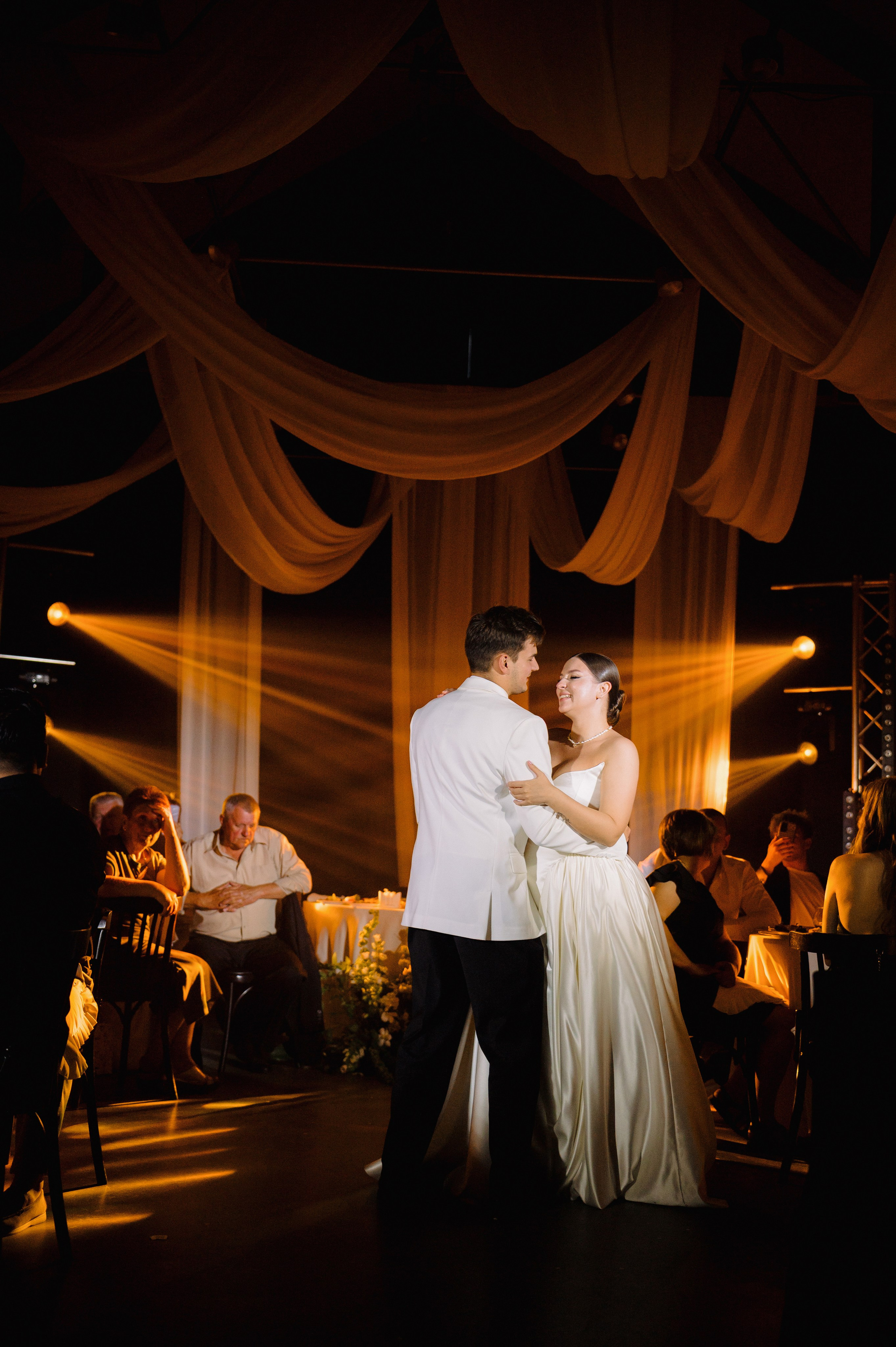 Свадебная фотосъемка в «Двор Стайки»