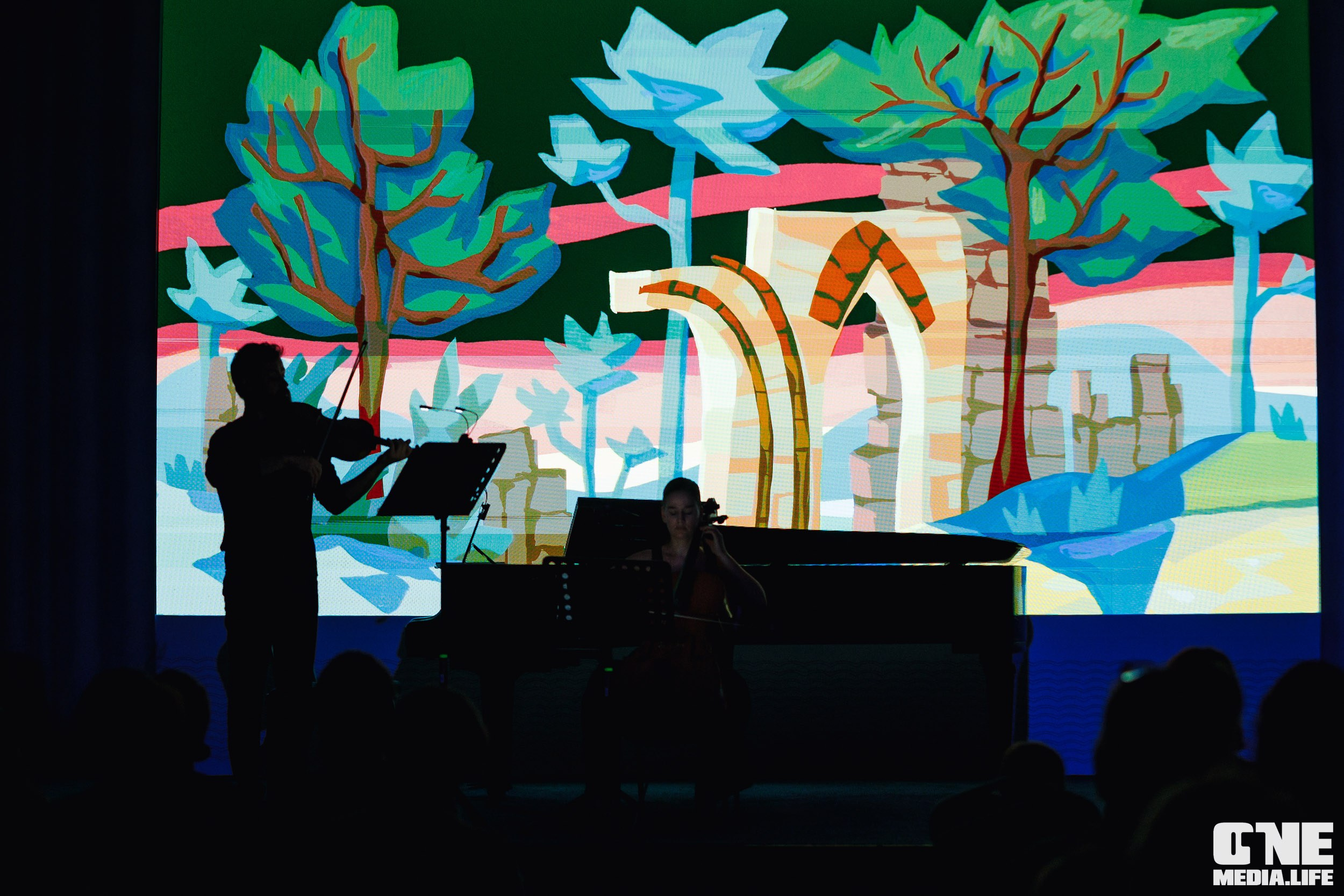 Фоторепортаж из Янтарь Холла. One Media Life: фоторепортажи, фотоотчеты с мероприятий и заведений