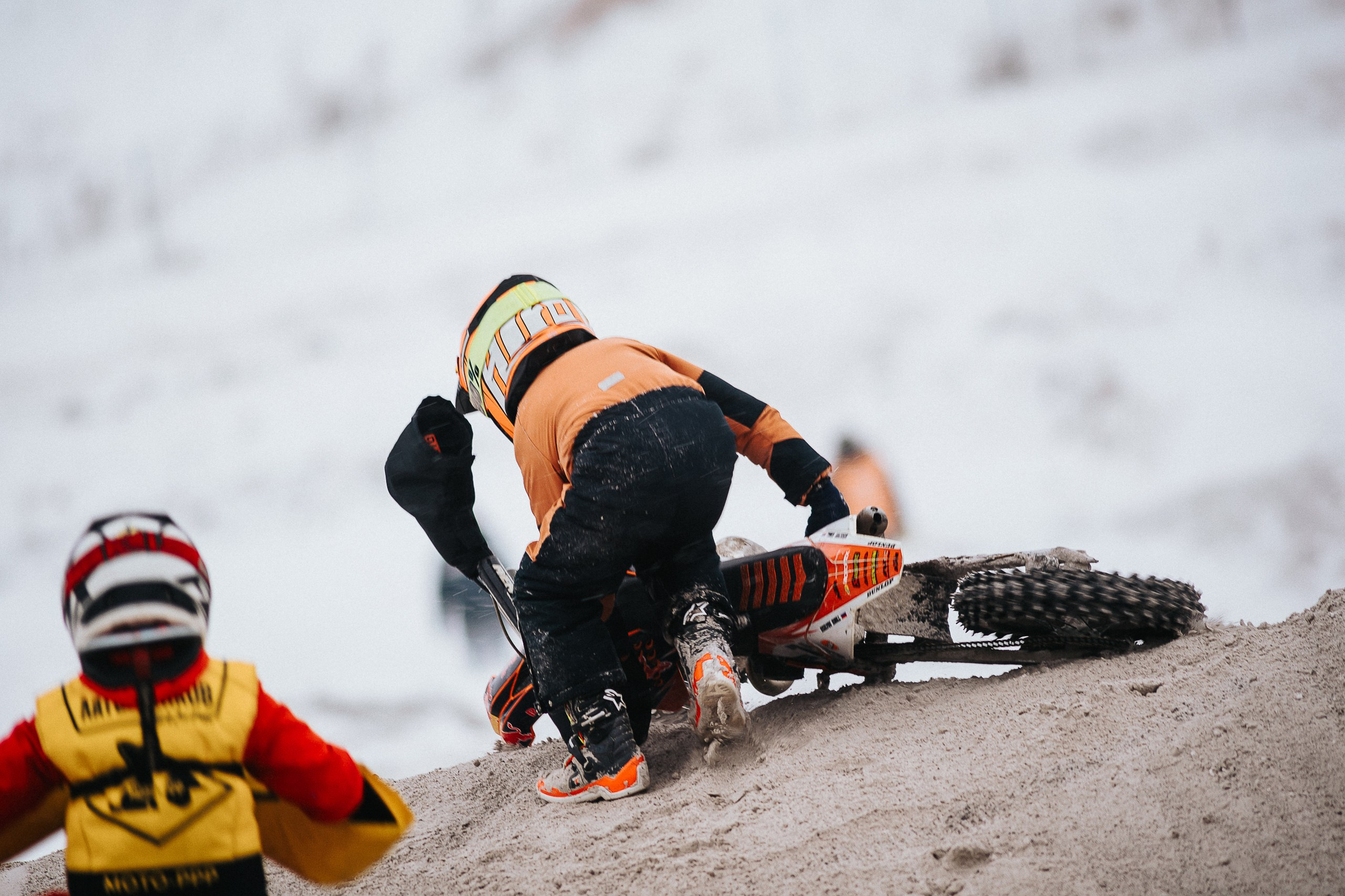29.12.2024 — Праздничная тренировка на мотоциклетной трассе Люскус. Репортажный фотограф в Кемерово