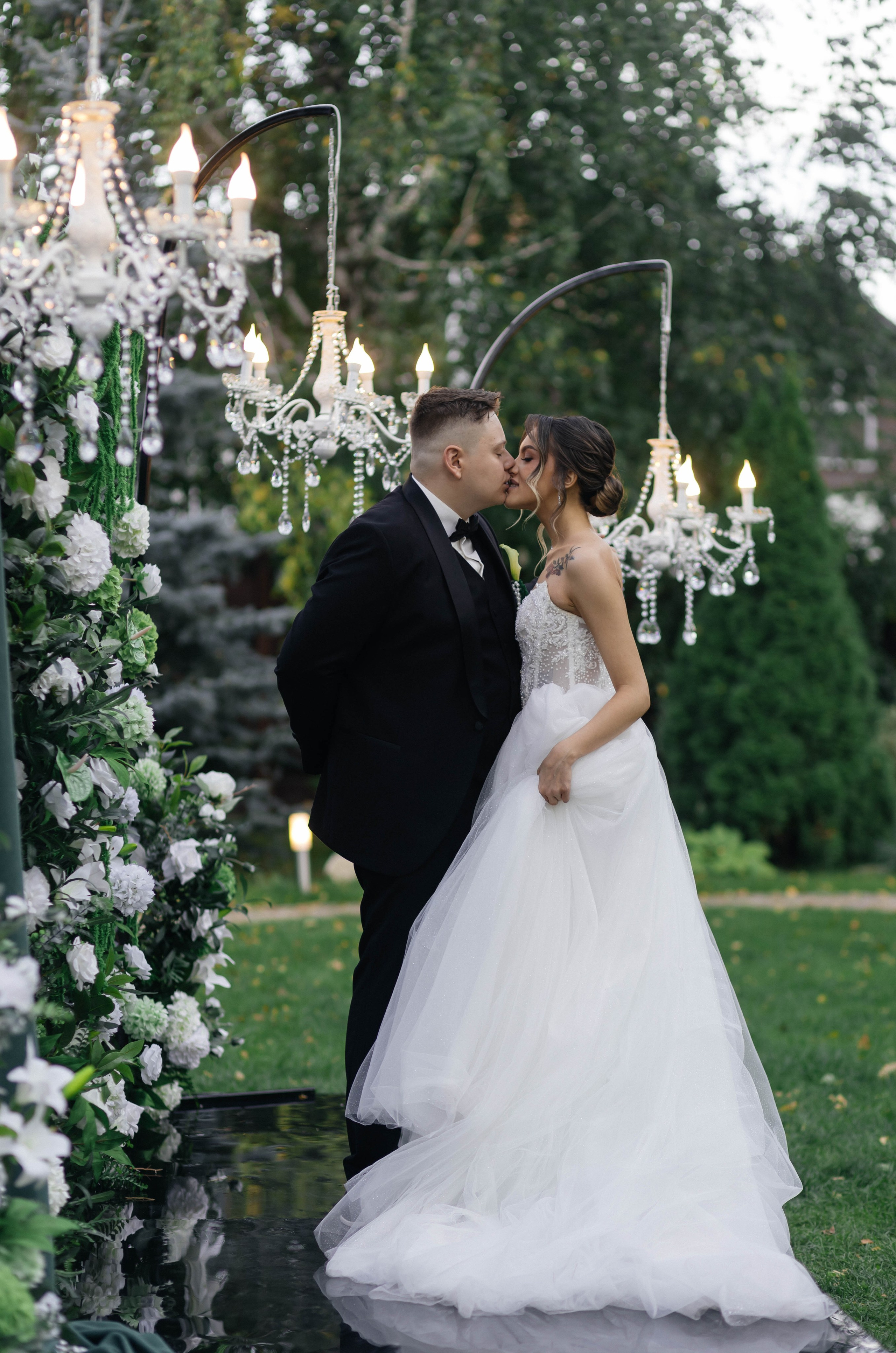 Свадебная история. Лесной Виладж. Свадебный и семейный фотограф Рассказова Виктория