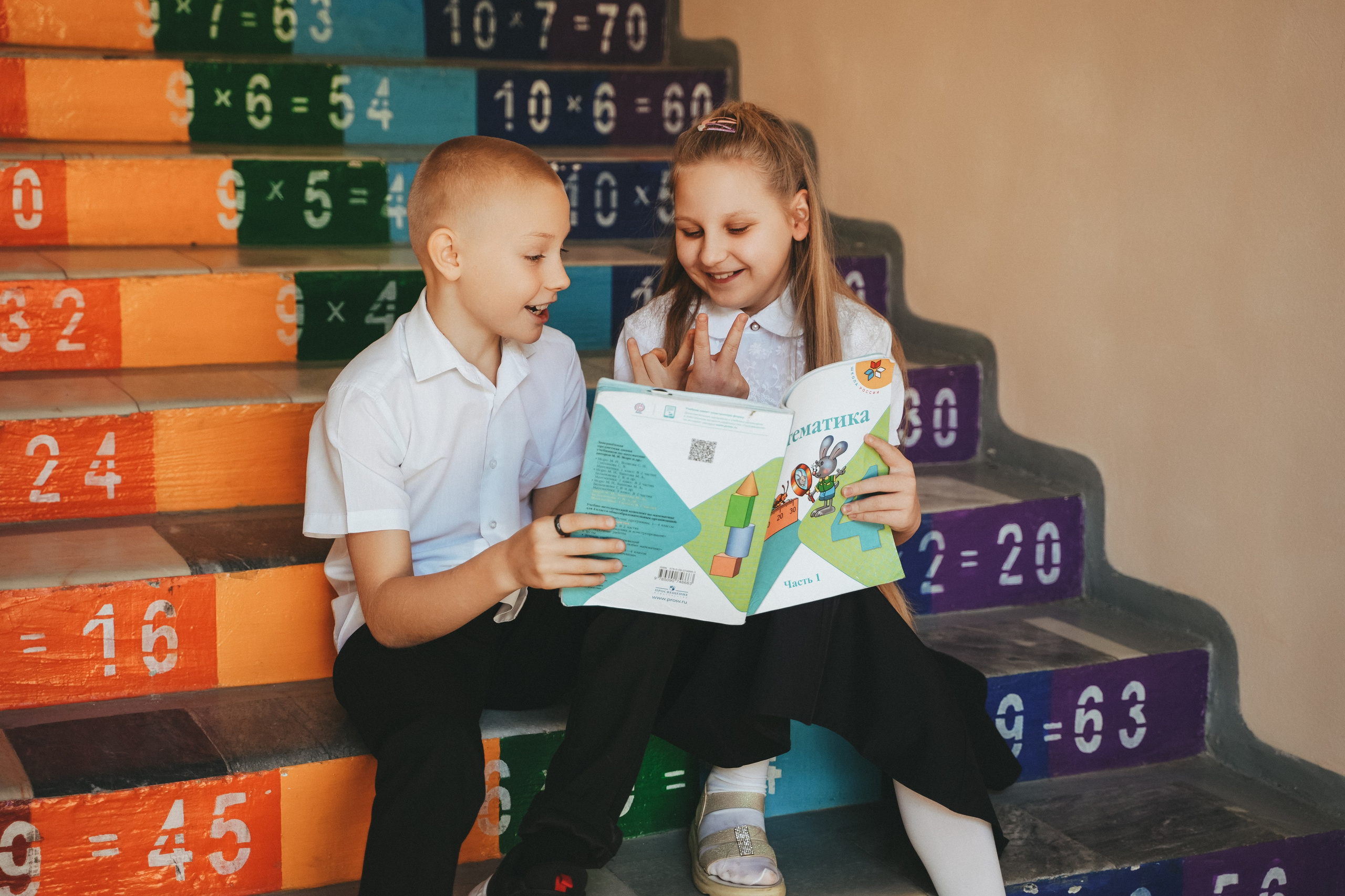 ВЫПУСКНЫЕ АЛЬБОМЫ ШКОЛА. Семейный фотограф в Волгодонске Анастасия Шипилова