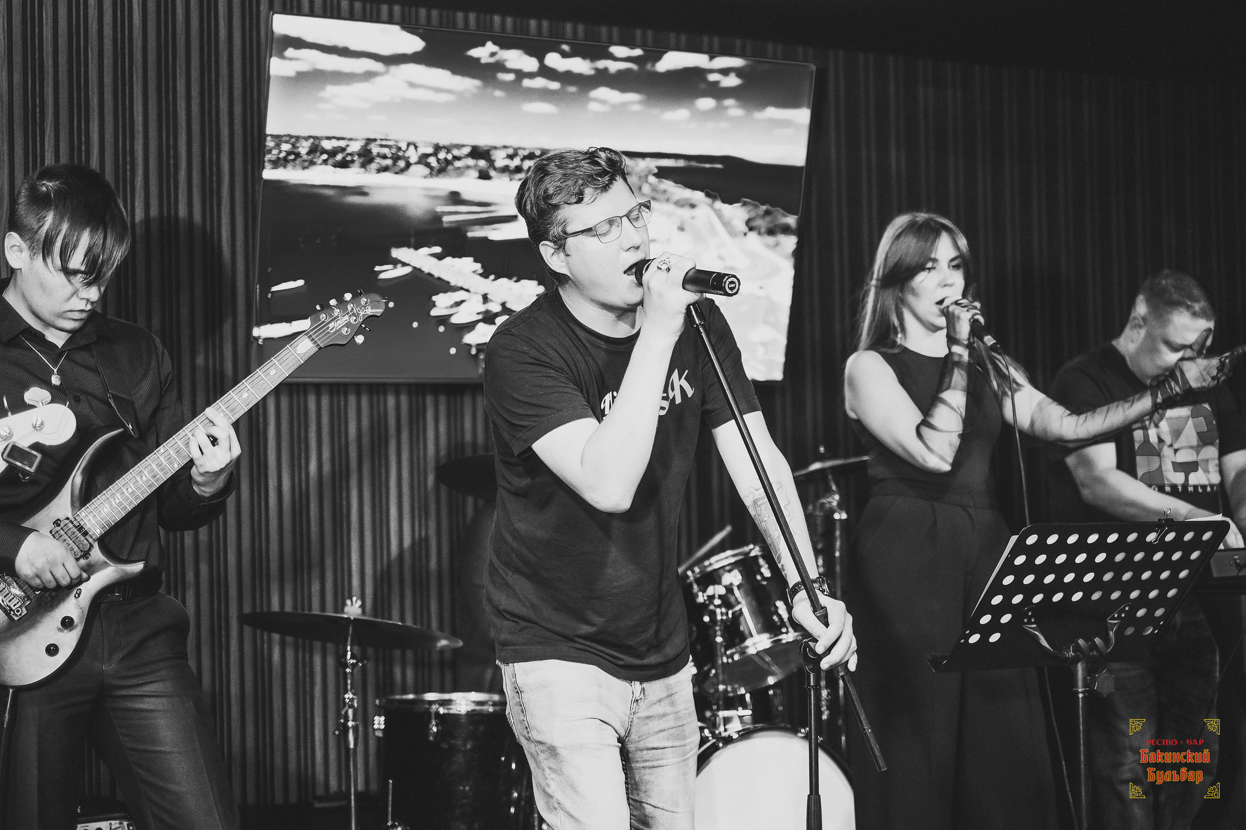 Бакинский Бульвар 26 августа 2023. Свадебный и репортажной фотограф Денис Ожигин в Краснодаре и Краснодарском крае