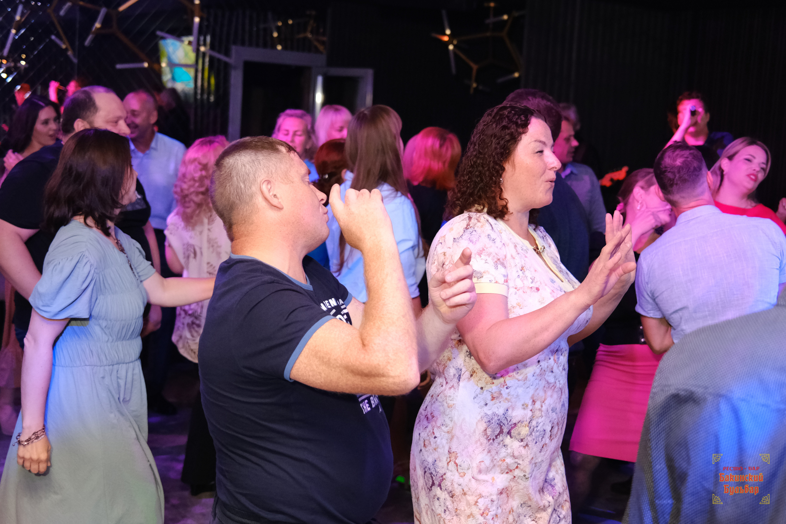 Бакинский Бульвар 26 августа 2023. Свадебный и репортажной фотограф Денис Ожигин в Краснодаре и Краснодарском крае