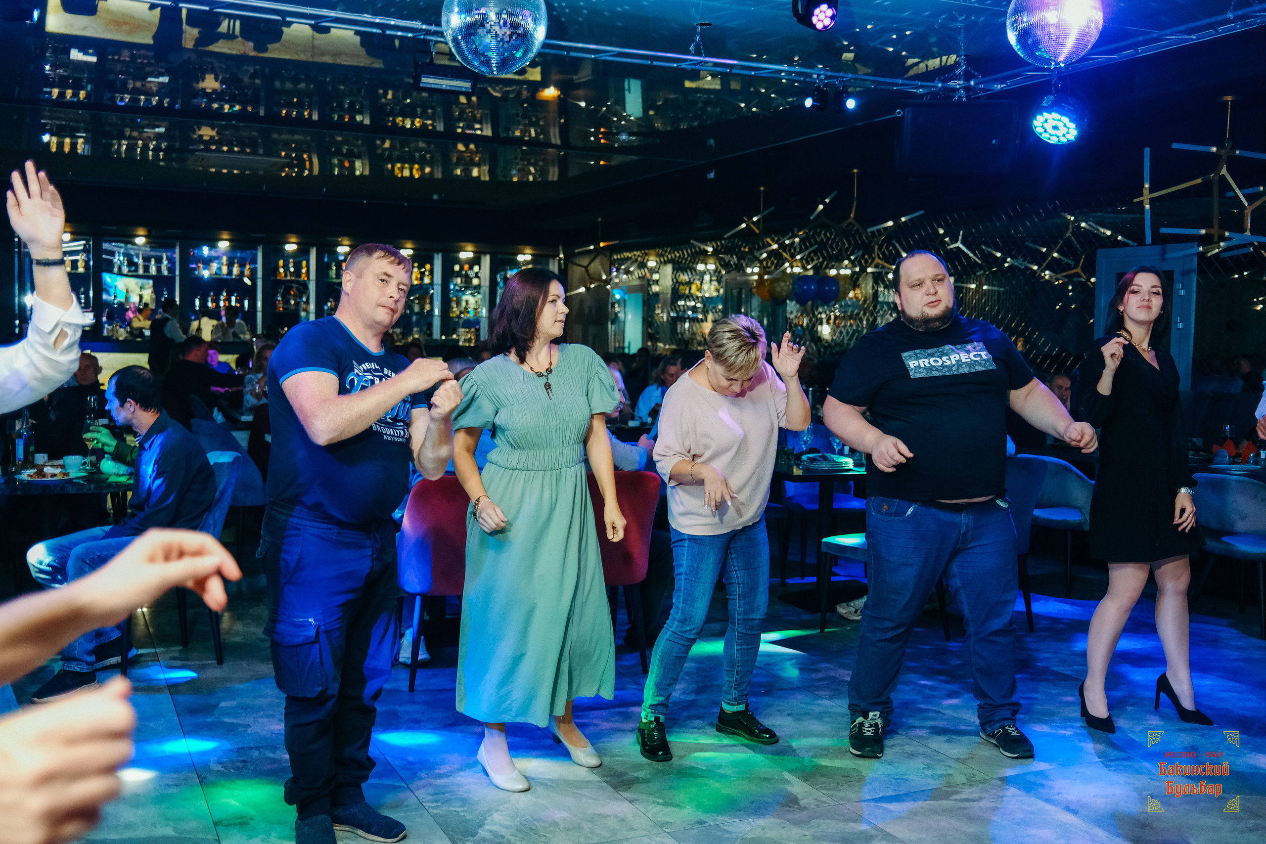 Бакинский Бульвар 26 августа 2023. Свадебный и репортажной фотограф Денис Ожигин в Краснодаре и Краснодарском крае