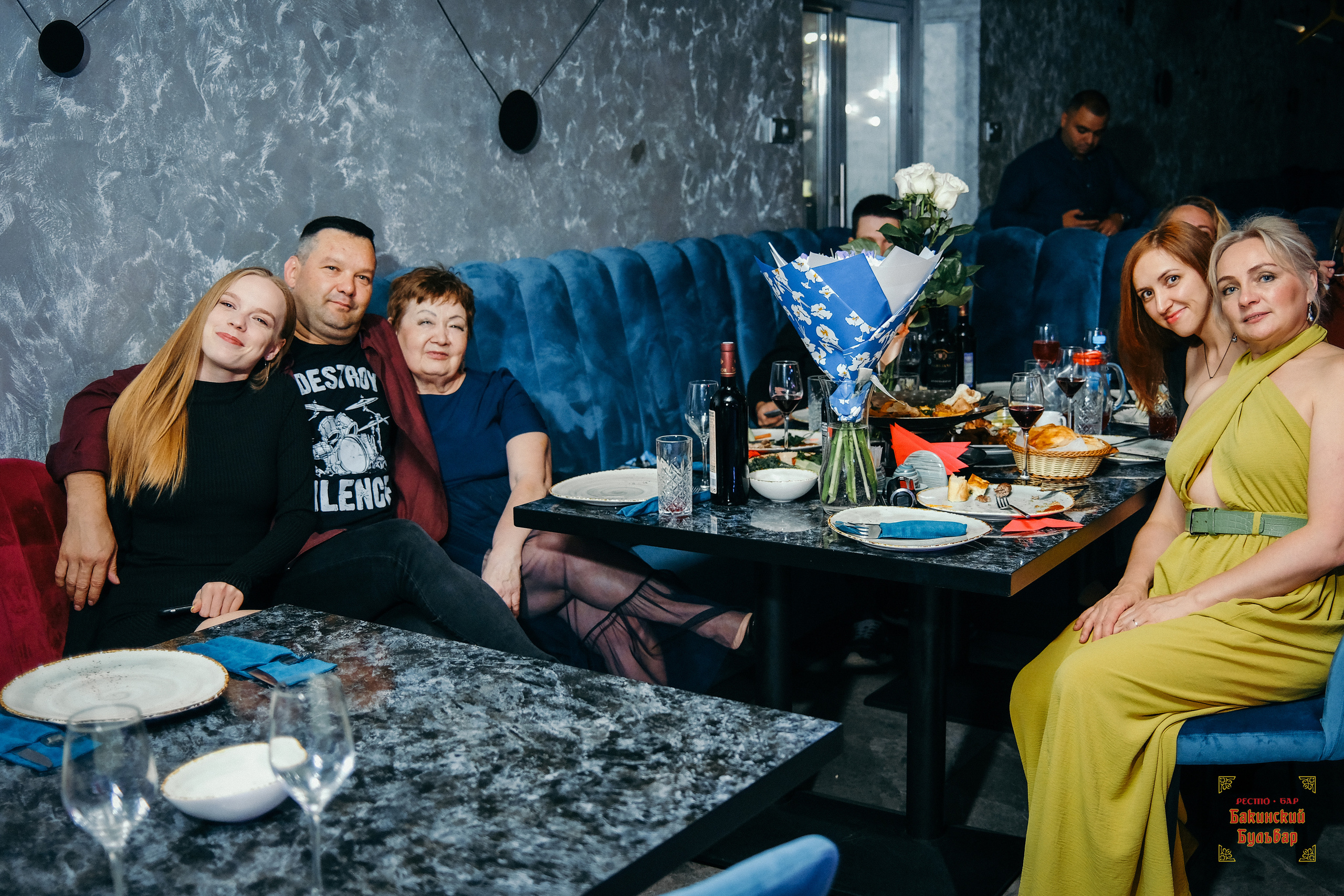 Бакинский Бульвар 26 августа 2023. Свадебный и репортажной фотограф Денис Ожигин в Краснодаре и Краснодарском крае