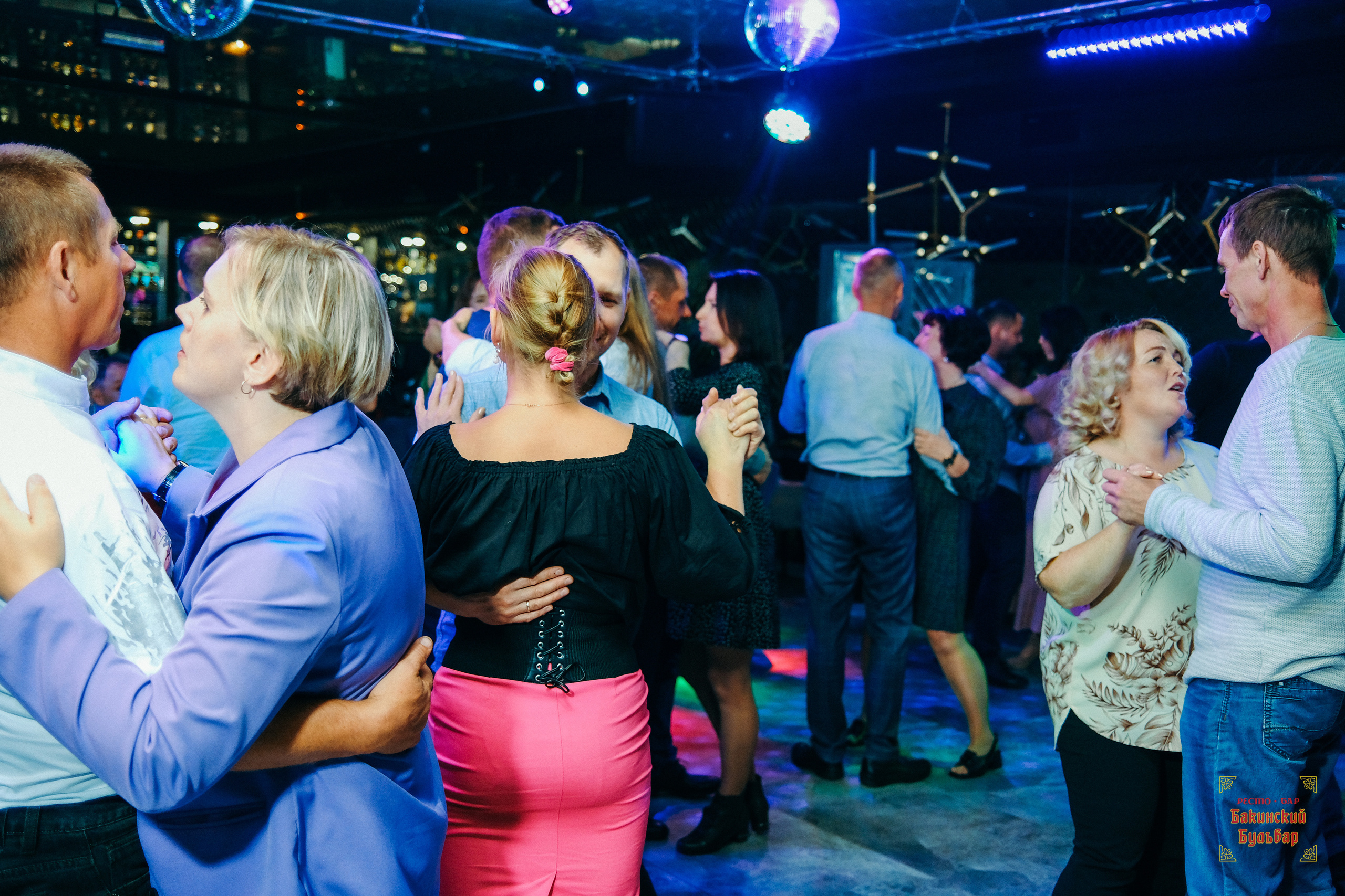 Бакинский Бульвар 26 августа 2023. Свадебный и репортажной фотограф Денис Ожигин в Краснодаре и Краснодарском крае