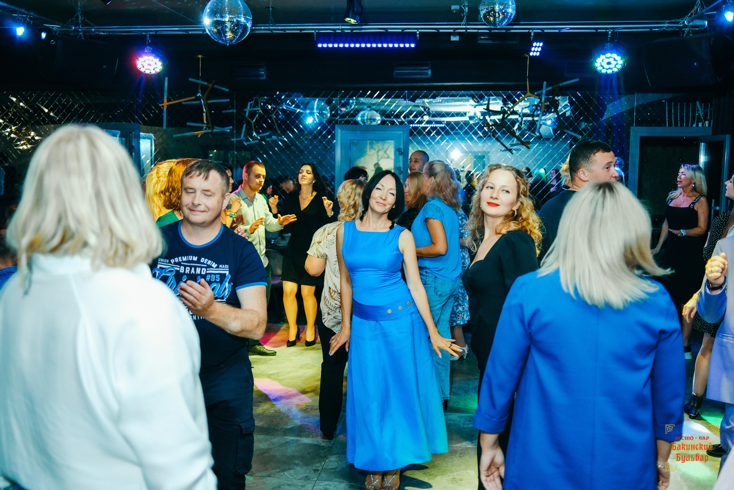 Бакинский Бульвар 26 августа 2023. Свадебный и репортажной фотограф Денис Ожигин в Краснодаре и Краснодарском крае