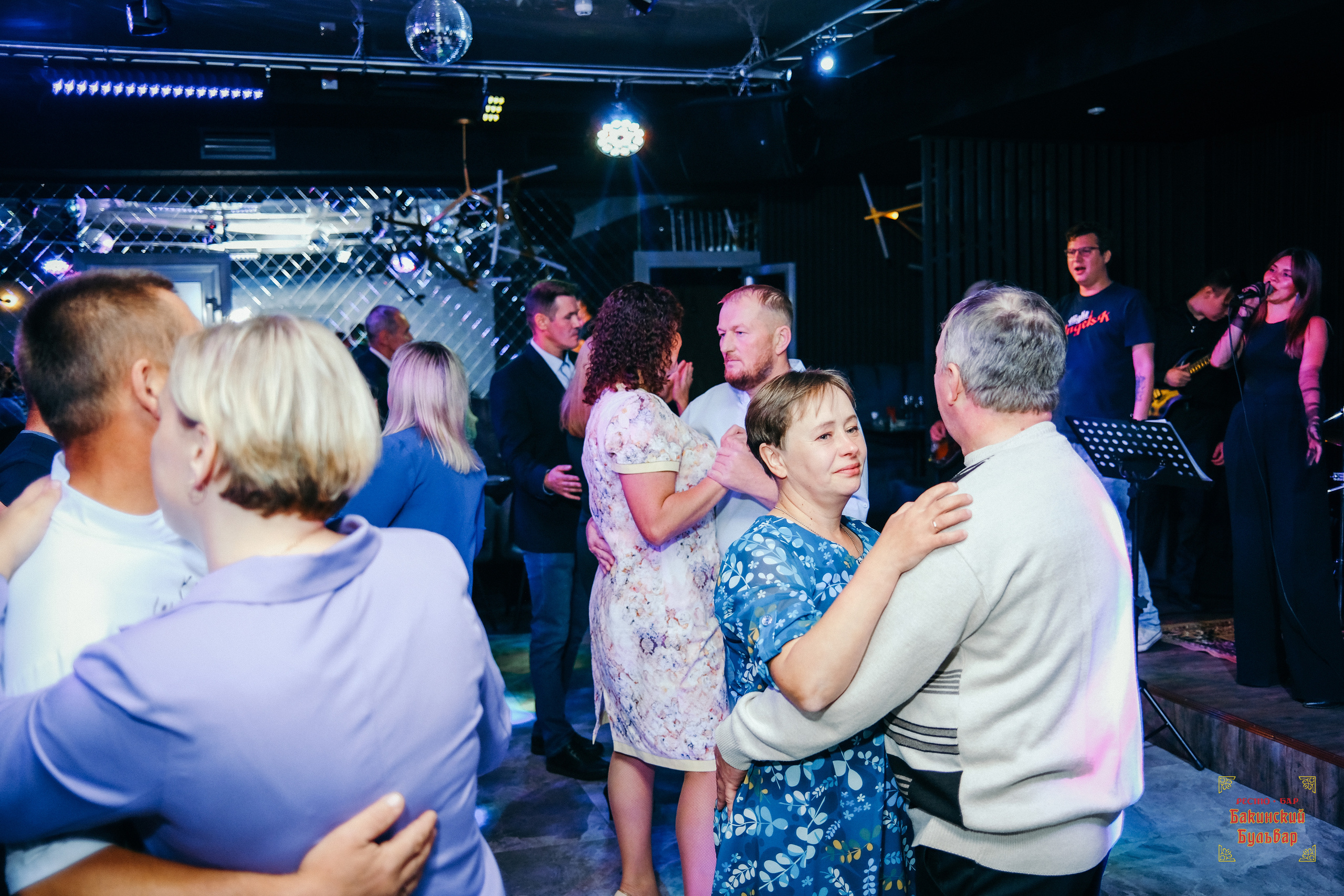 Бакинский Бульвар 26 августа 2023. Свадебный и репортажной фотограф Денис Ожигин в Краснодаре и Краснодарском крае