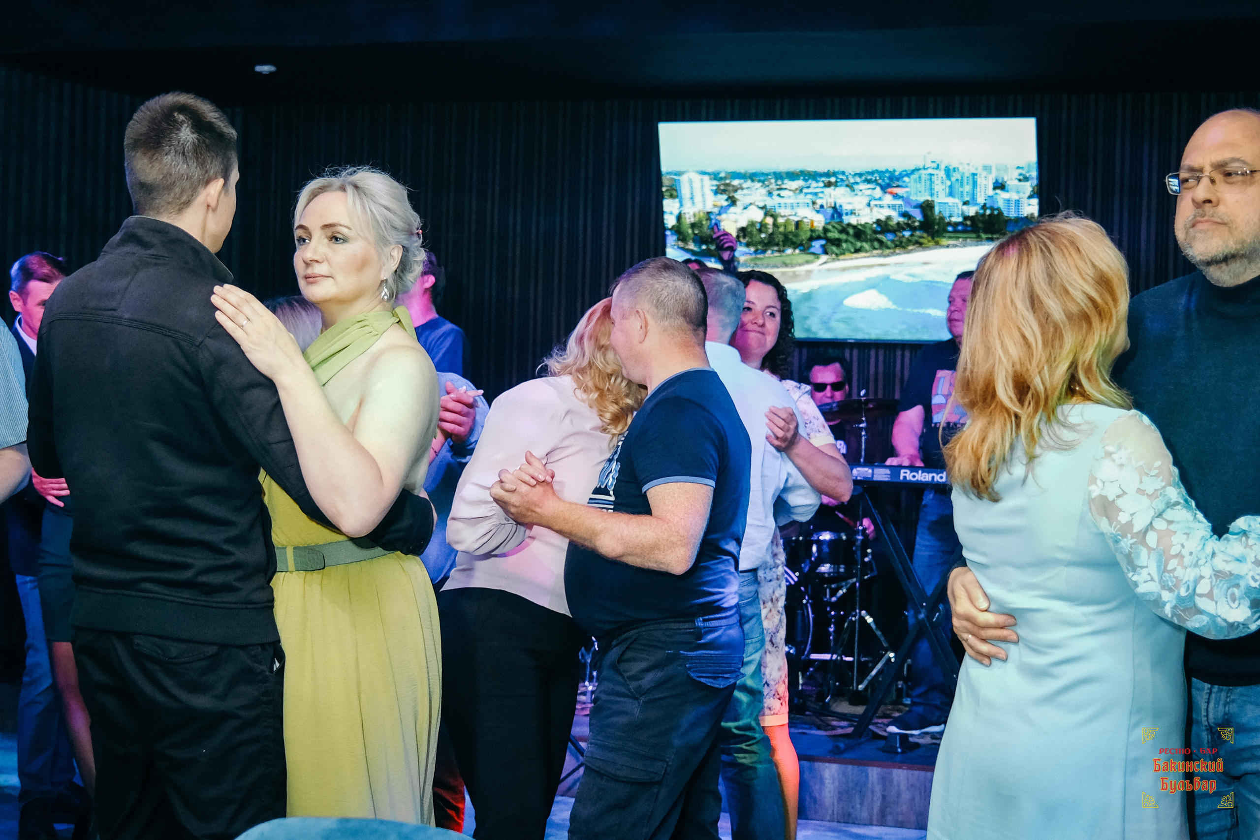 Бакинский Бульвар 26 августа 2023. Свадебный и репортажной фотограф Денис Ожигин в Краснодаре и Краснодарском крае