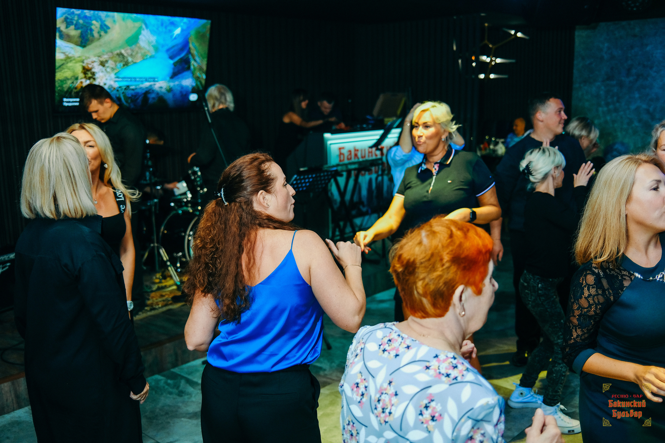 Бакинский Бульвар 26 августа 2023. Свадебный и репортажной фотограф Денис Ожигин в Краснодаре и Краснодарском крае