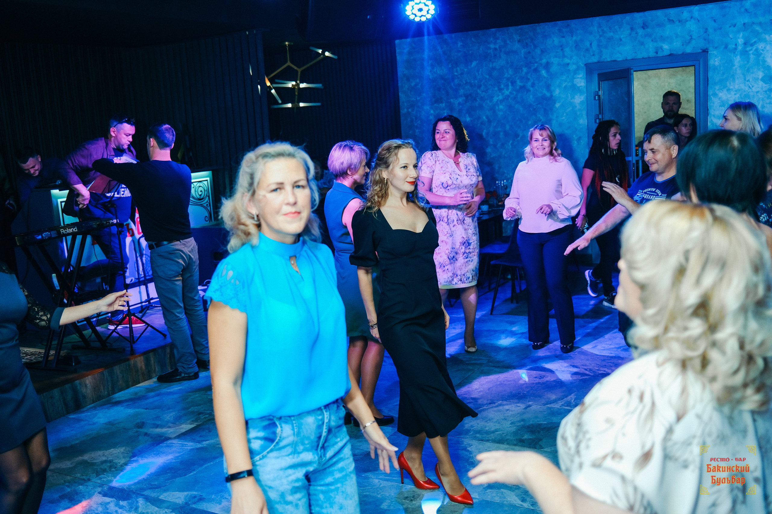 Бакинский Бульвар 26 августа 2023. Свадебный и репортажной фотограф Денис Ожигин в Краснодаре и Краснодарском крае