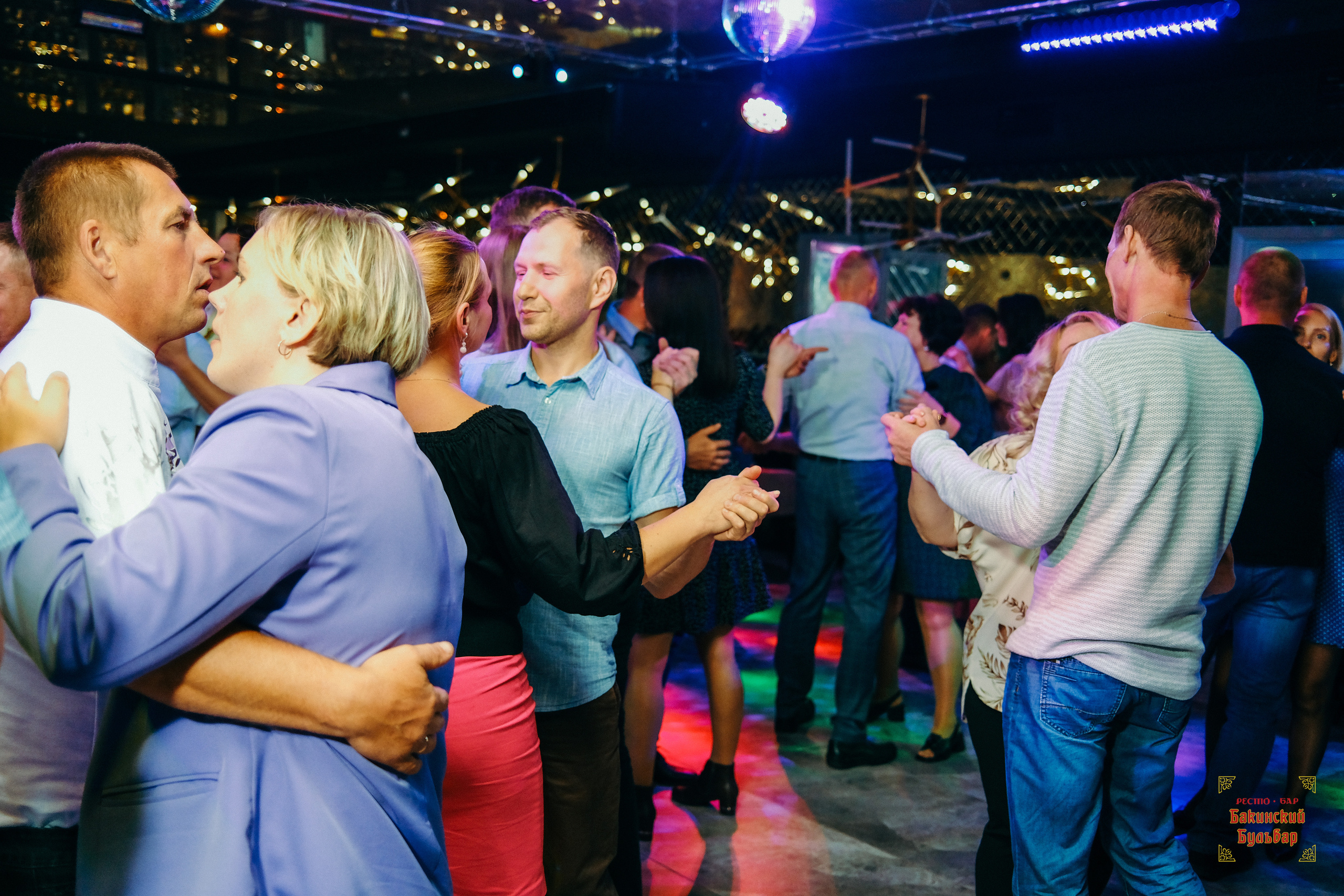 Бакинский Бульвар 26 августа 2023. Свадебный и репортажной фотограф Денис Ожигин в Краснодаре и Краснодарском крае