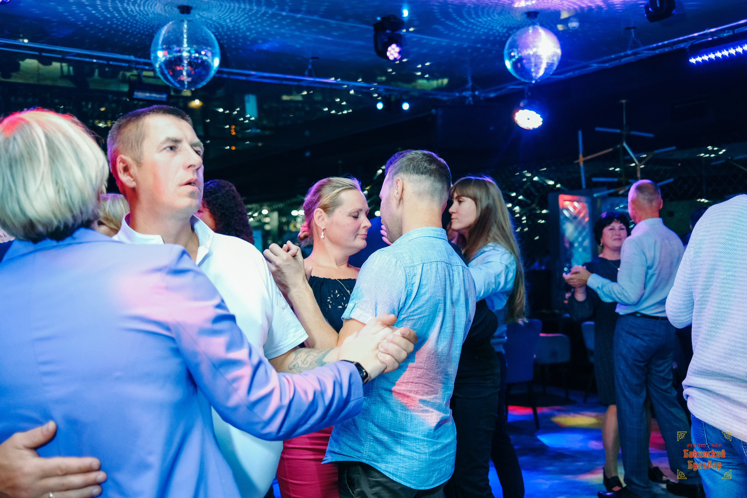 Бакинский Бульвар 26 августа 2023. Свадебный и репортажной фотограф Денис Ожигин в Краснодаре и Краснодарском крае