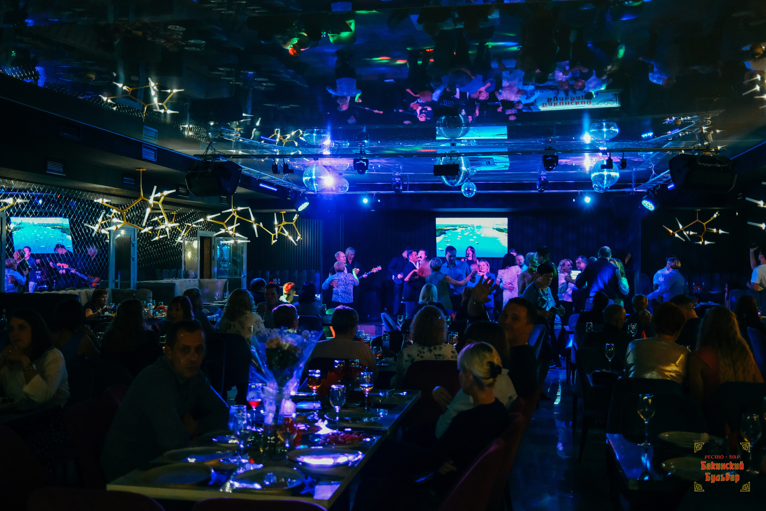 Бакинский Бульвар 26 августа 2023. Свадебный и репортажной фотограф Денис Ожигин в Краснодаре и Краснодарском крае