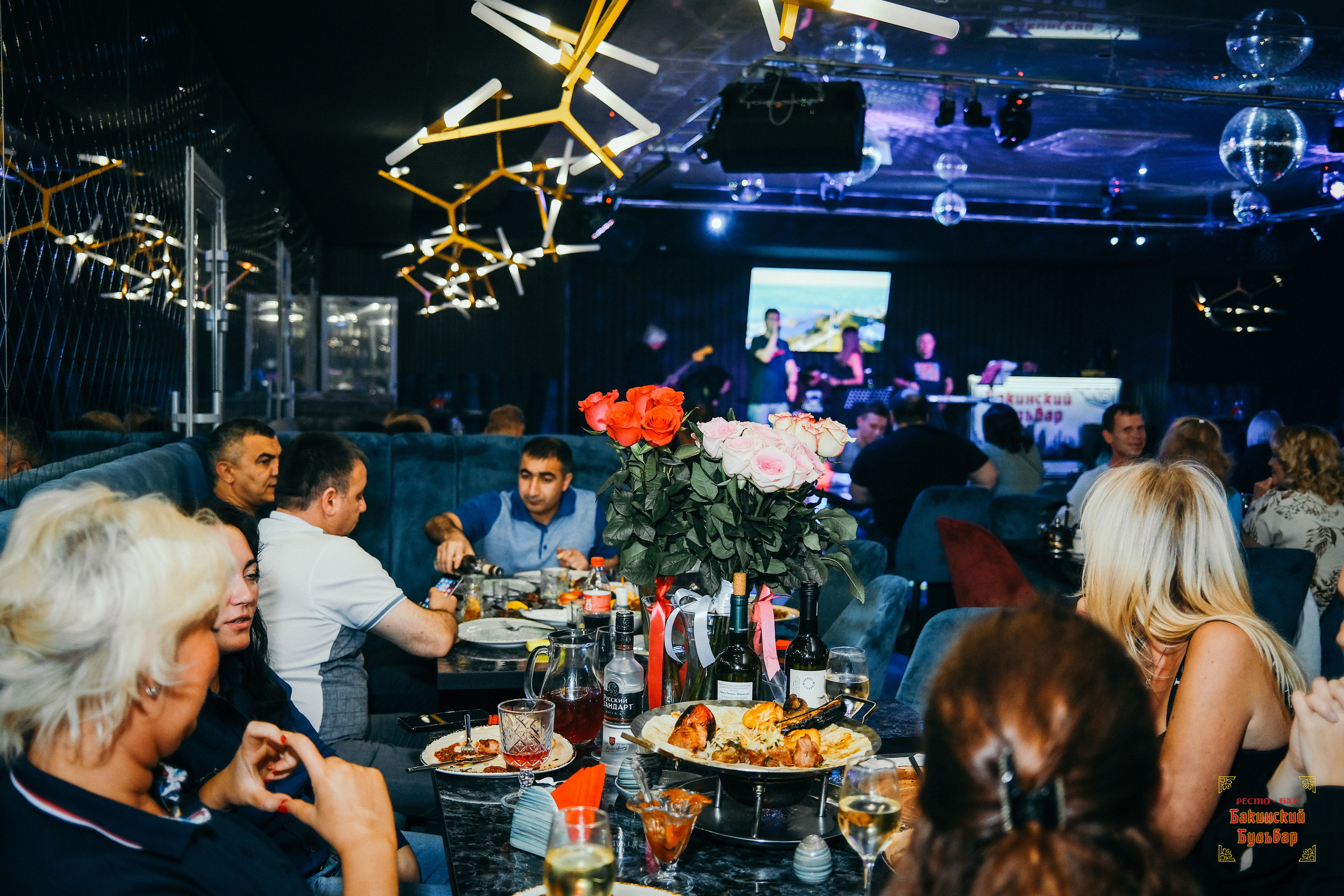 Бакинский Бульвар 26 августа 2023. Свадебный и репортажной фотограф Денис Ожигин в Краснодаре и Краснодарском крае