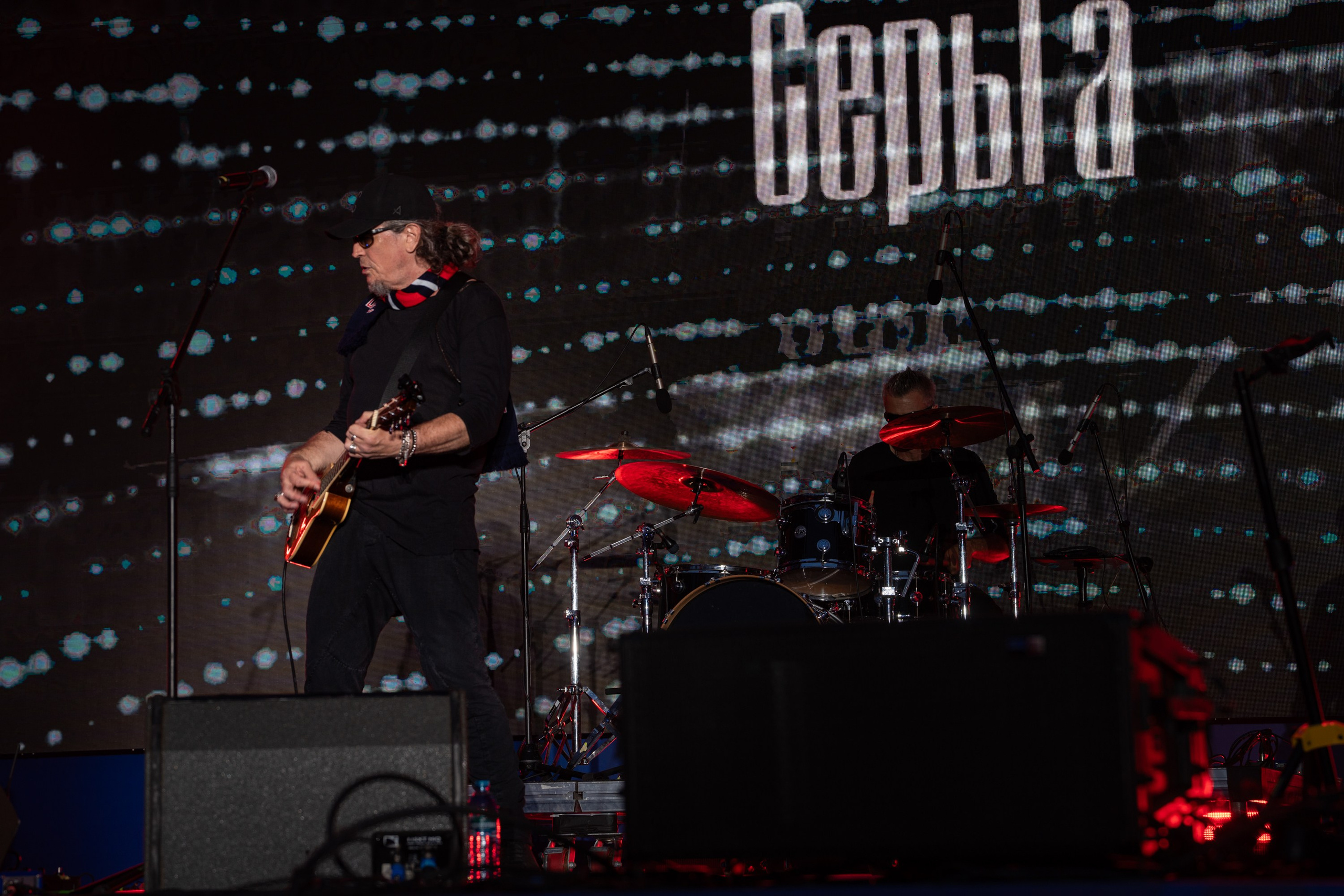 Группа Серьга и Сергей Галанин на ЦСКА ФЕСТ 2024. Сайт Алматинского НЮ АРТ, будуар и фэшн фотографа Дениса Карпенко