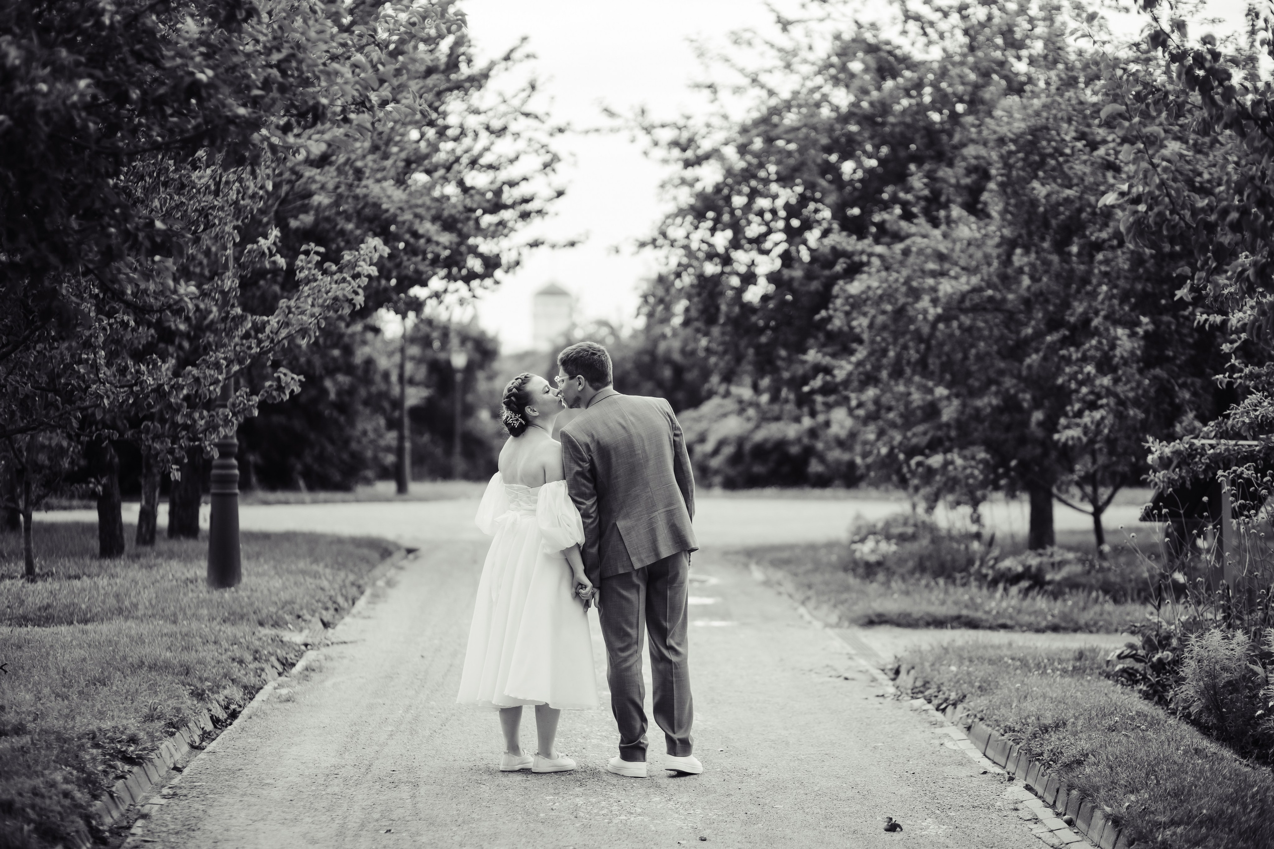 Евгения и Илья ЧБ. Свадебный фотограф в Москве Екатерина Огарская