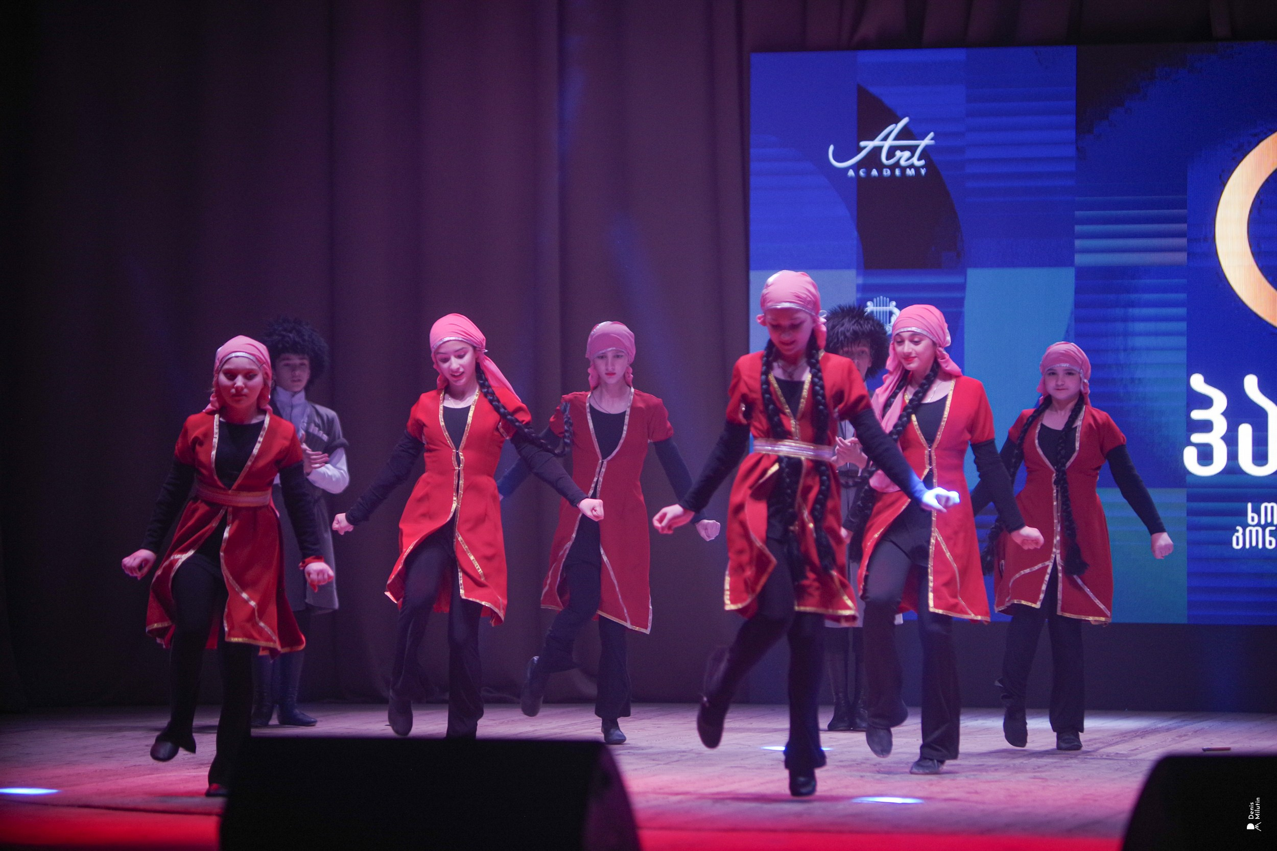 Танцы в Хоби. Портретный фотограф Денис Милютин