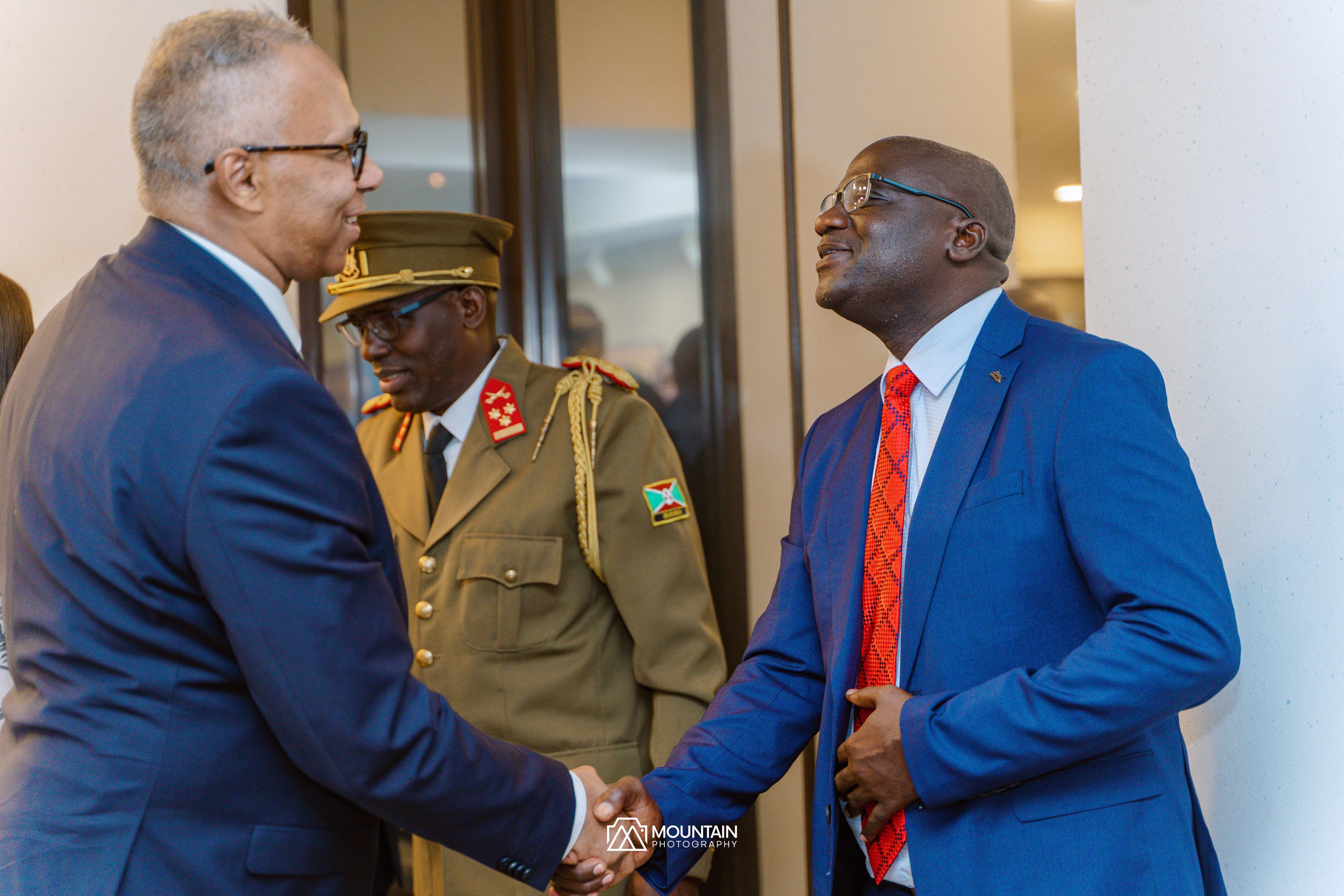 Burundi Indepence Celebration. Photographer based in moscow Peter Tchana