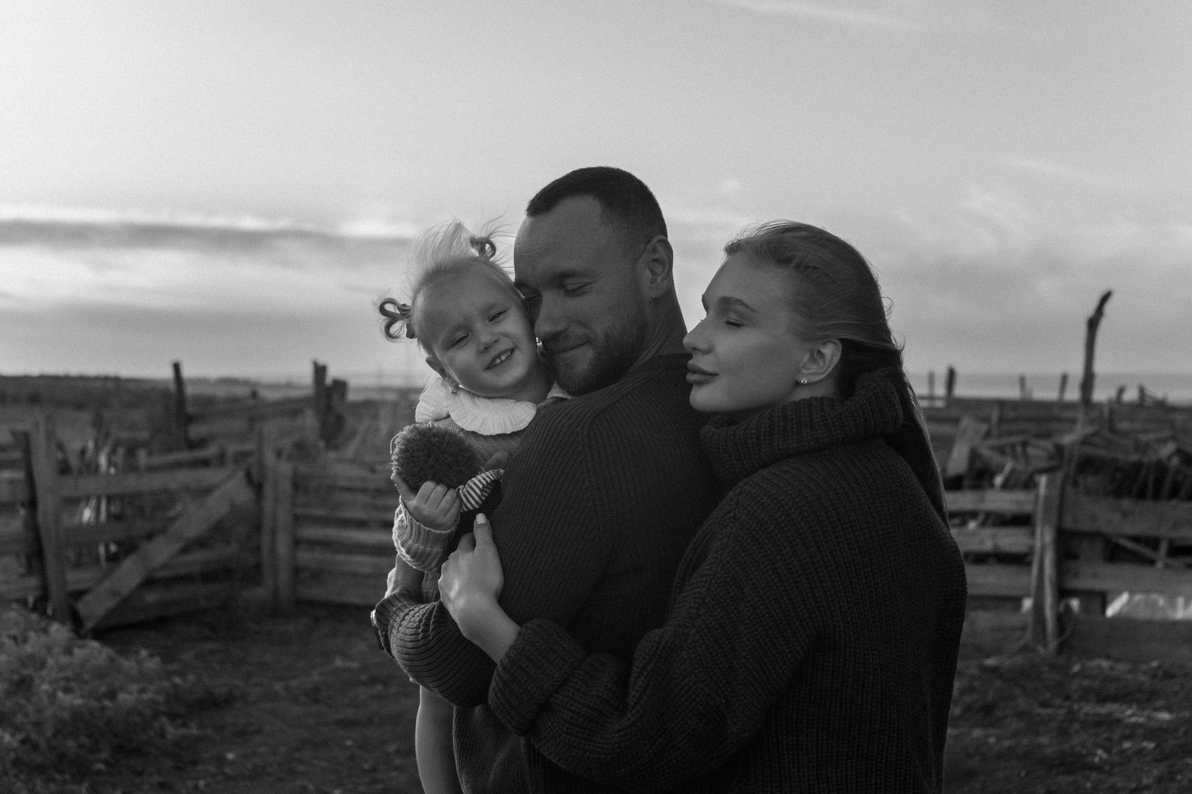 Артем Настя и Николь. Семейный фотограф в Волгодонске Краченцева Анна