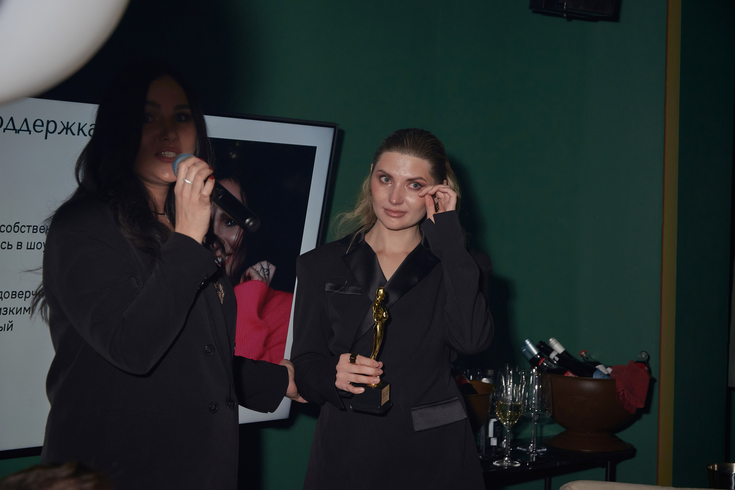 День рождения Светланы Пинигиной в караоке Divas. Наталия Дианова — фотограф для брендов и экспертов в Москве