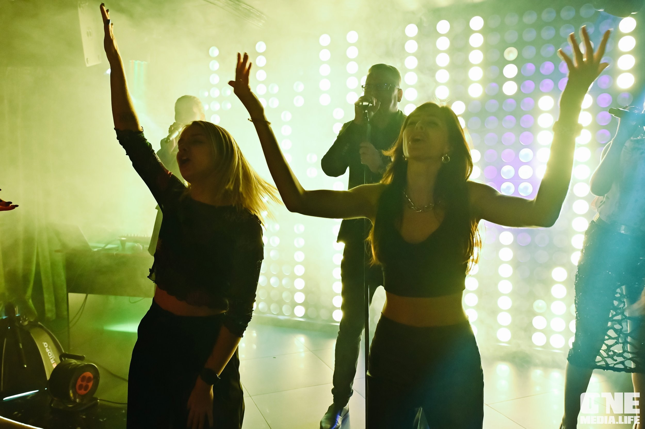 Фоторепортаж из караоке-клуба Эйфория. One Media Life: фоторепортажи, фотоотчеты с мероприятий и заведений