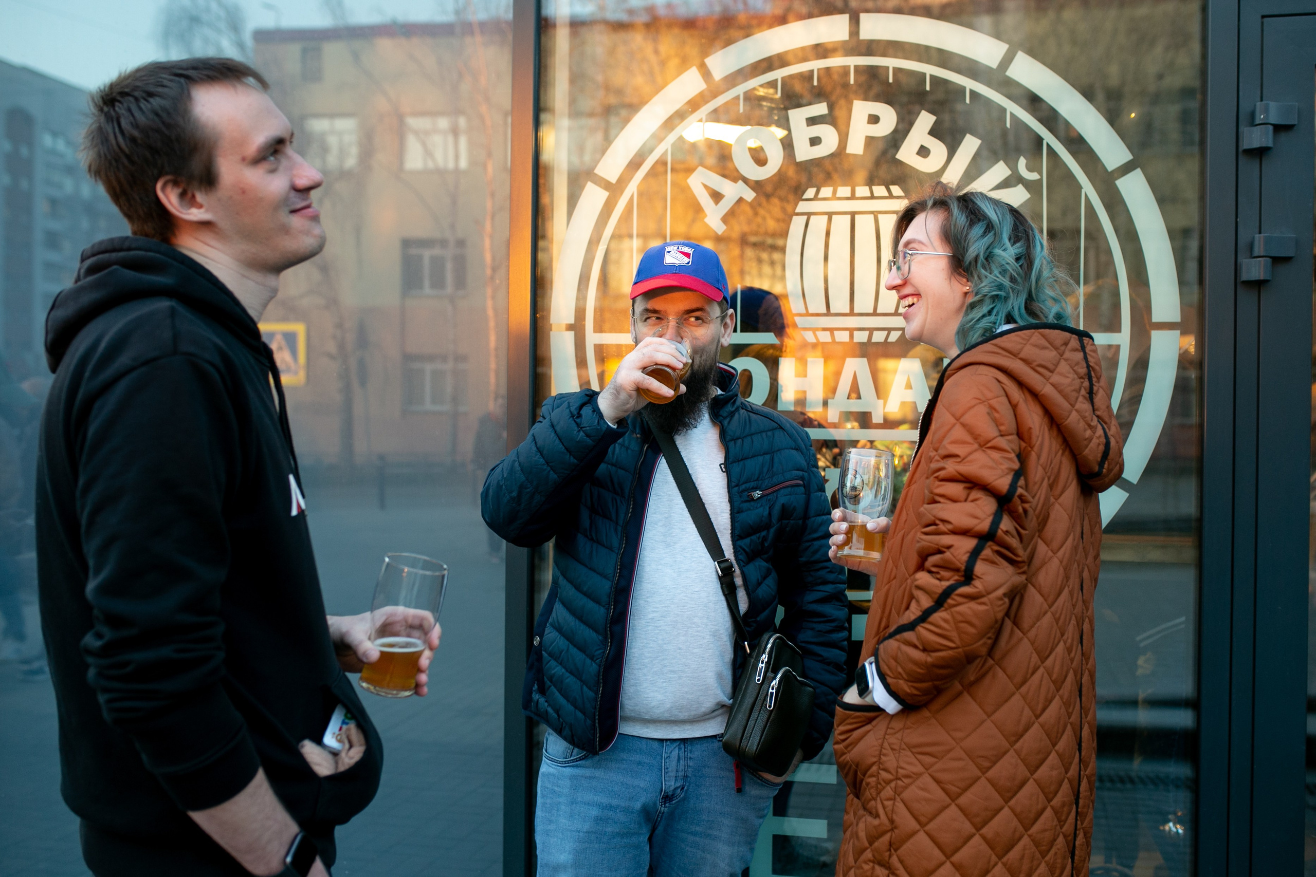 День рождения бара Добрый бондарь. Фотограф в Новосибирске Ася Зверева