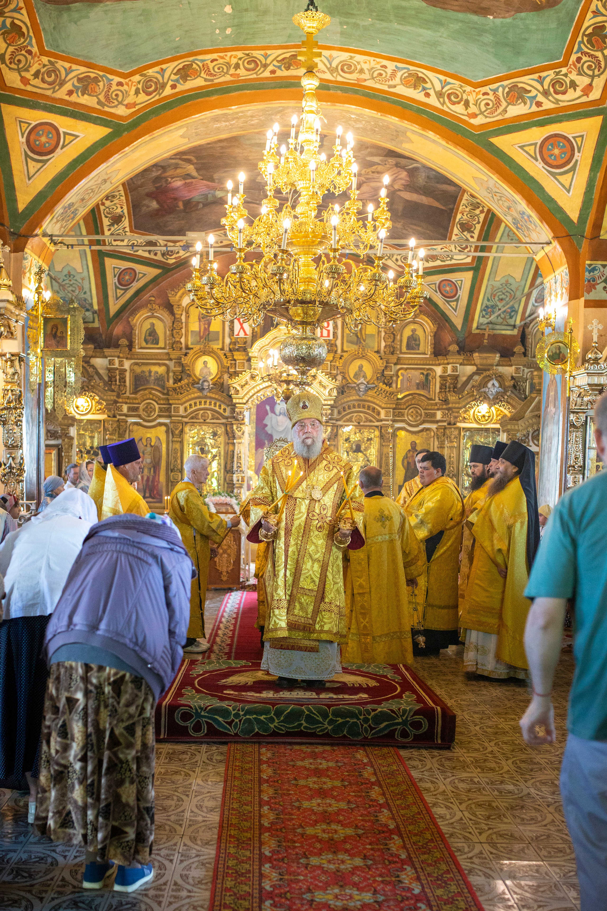 Служба епископа Александровского и Юрьев-Польского Иннокентия. Арт- фотограф Москва