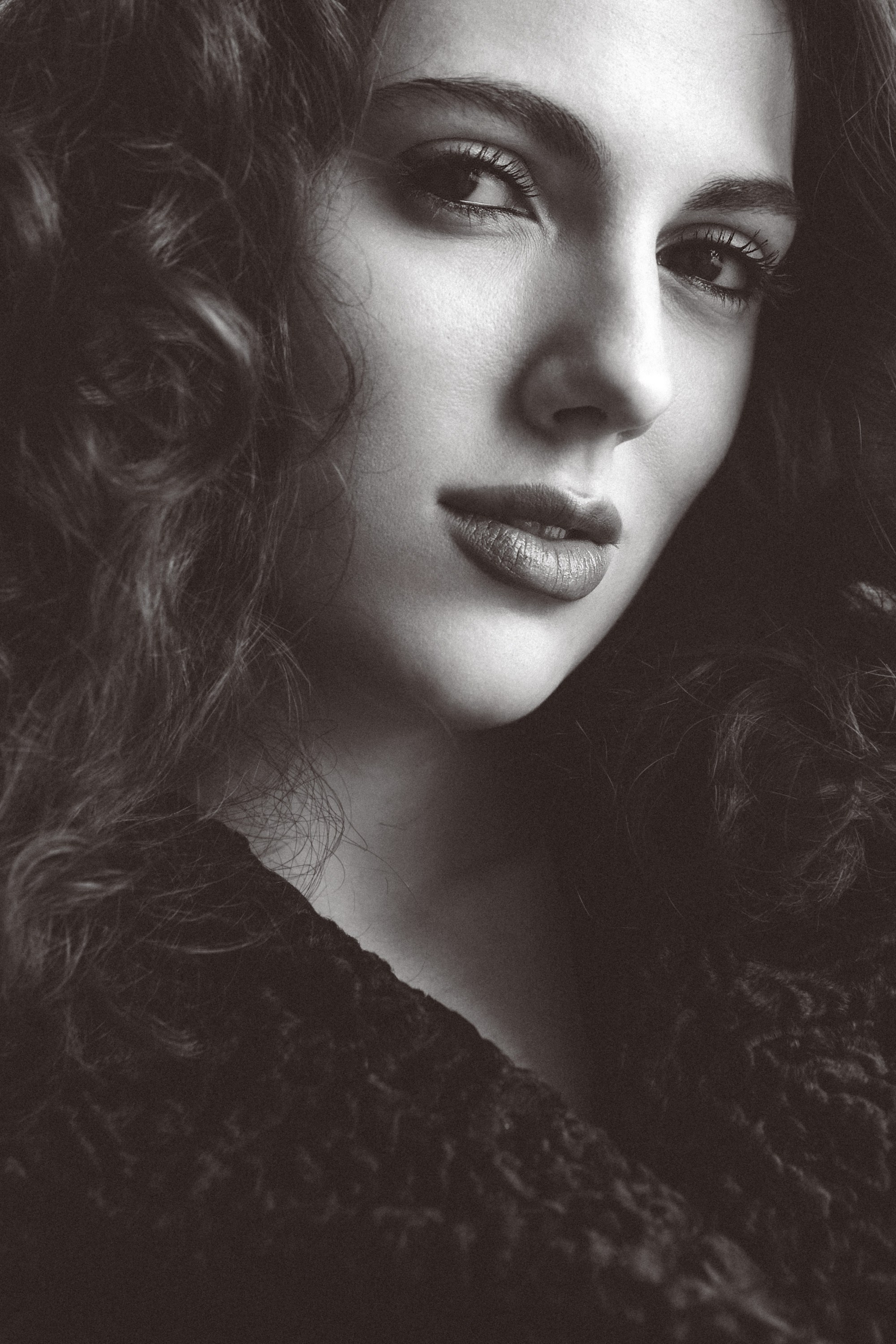 Портретный фотограф в Москве Калагина Светлана. Снимаю эстетичные черно-белые портреты