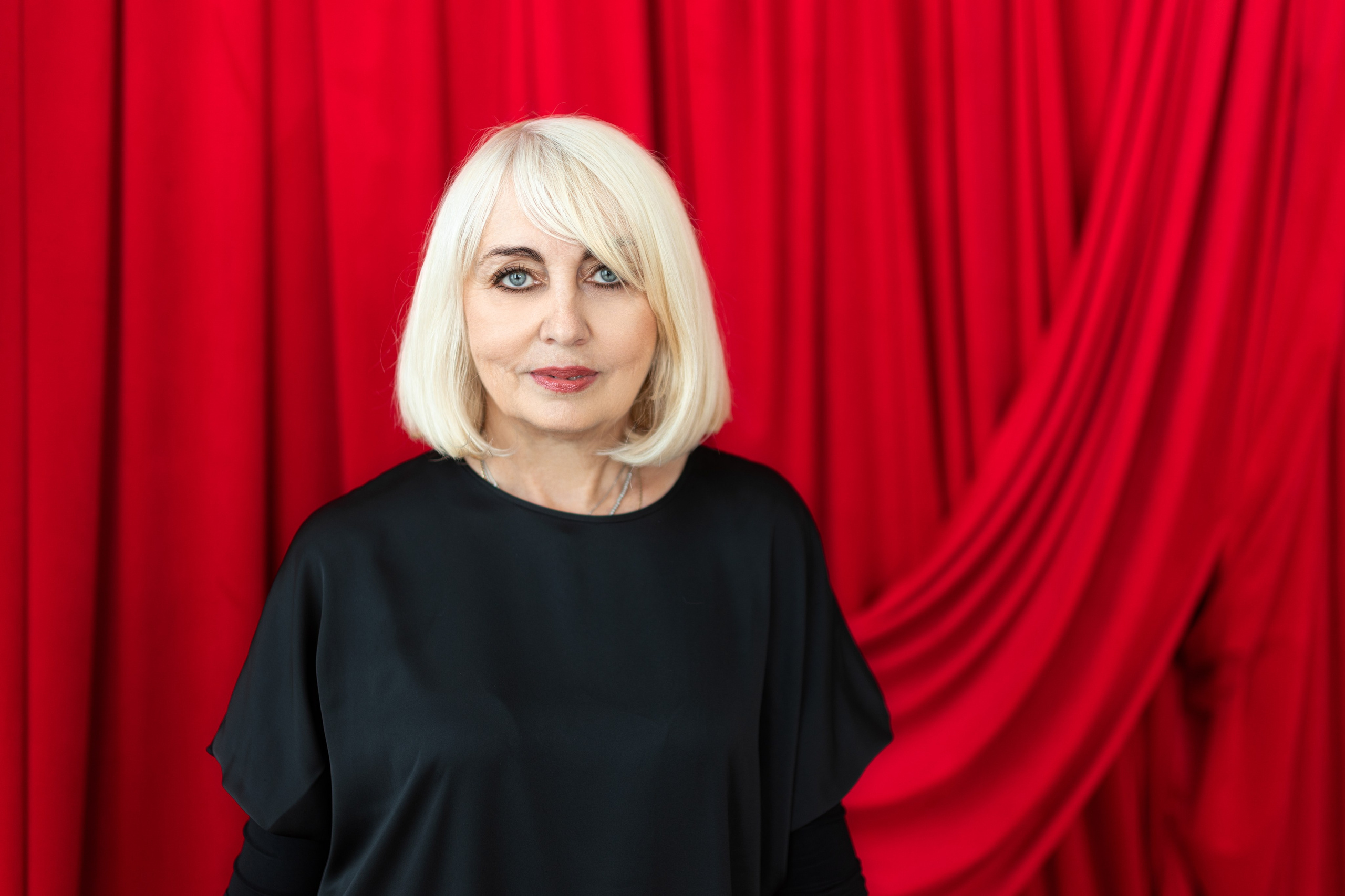 Портретная съемка в интерьерной студии для Елены в формате для «себя»