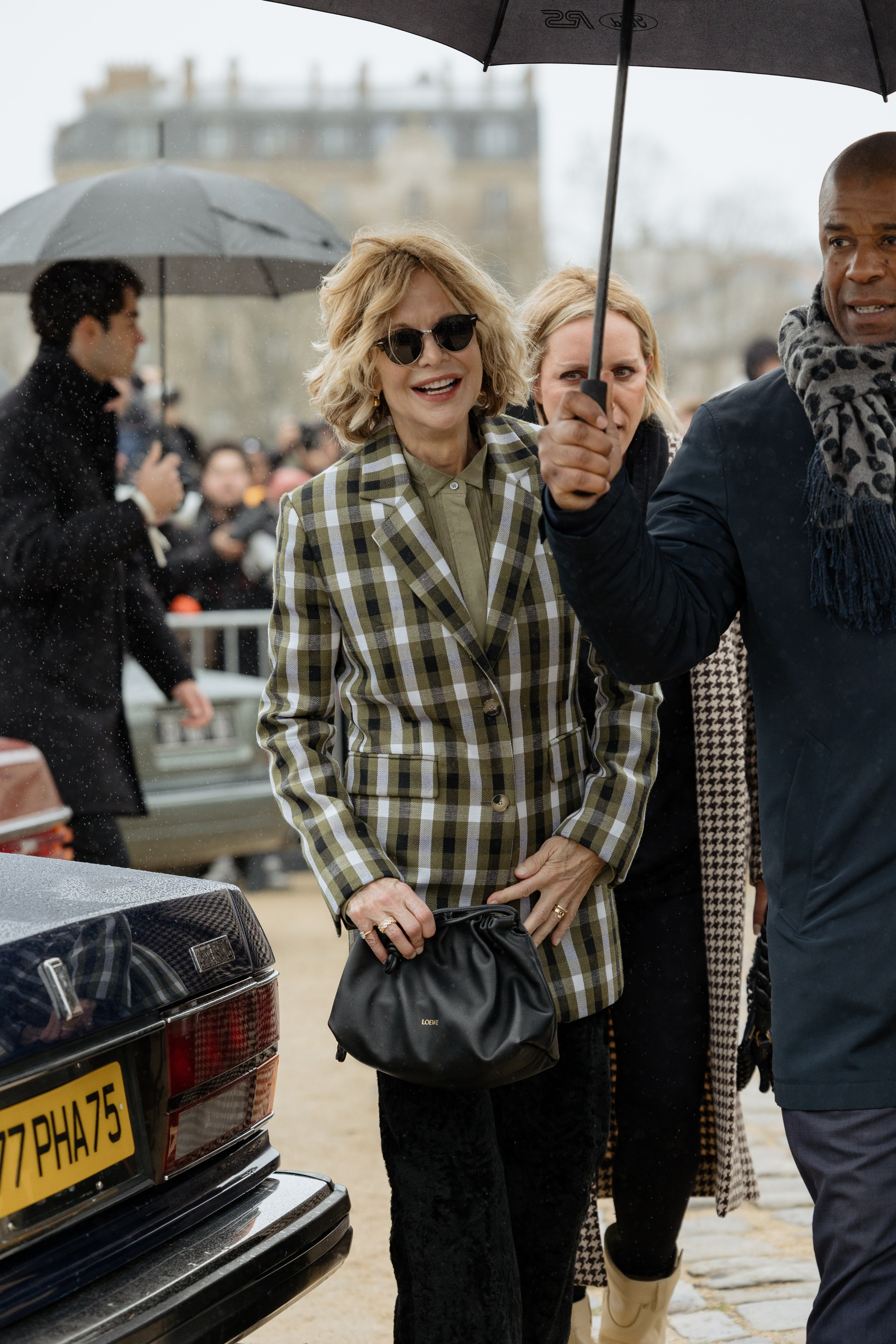 LOEWE PFW WOMENSWEAR FALL-WINTER 24/25. Photographer in Milan Ivan Goncharov