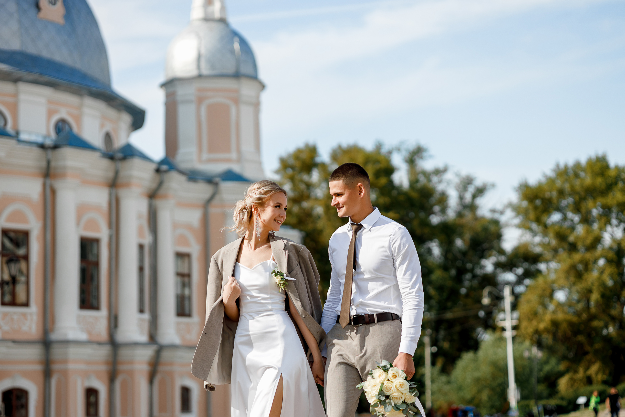 Романтическая фотосессия в самом центре города. Олег Сверчков | Свадебный фотограф Вологда