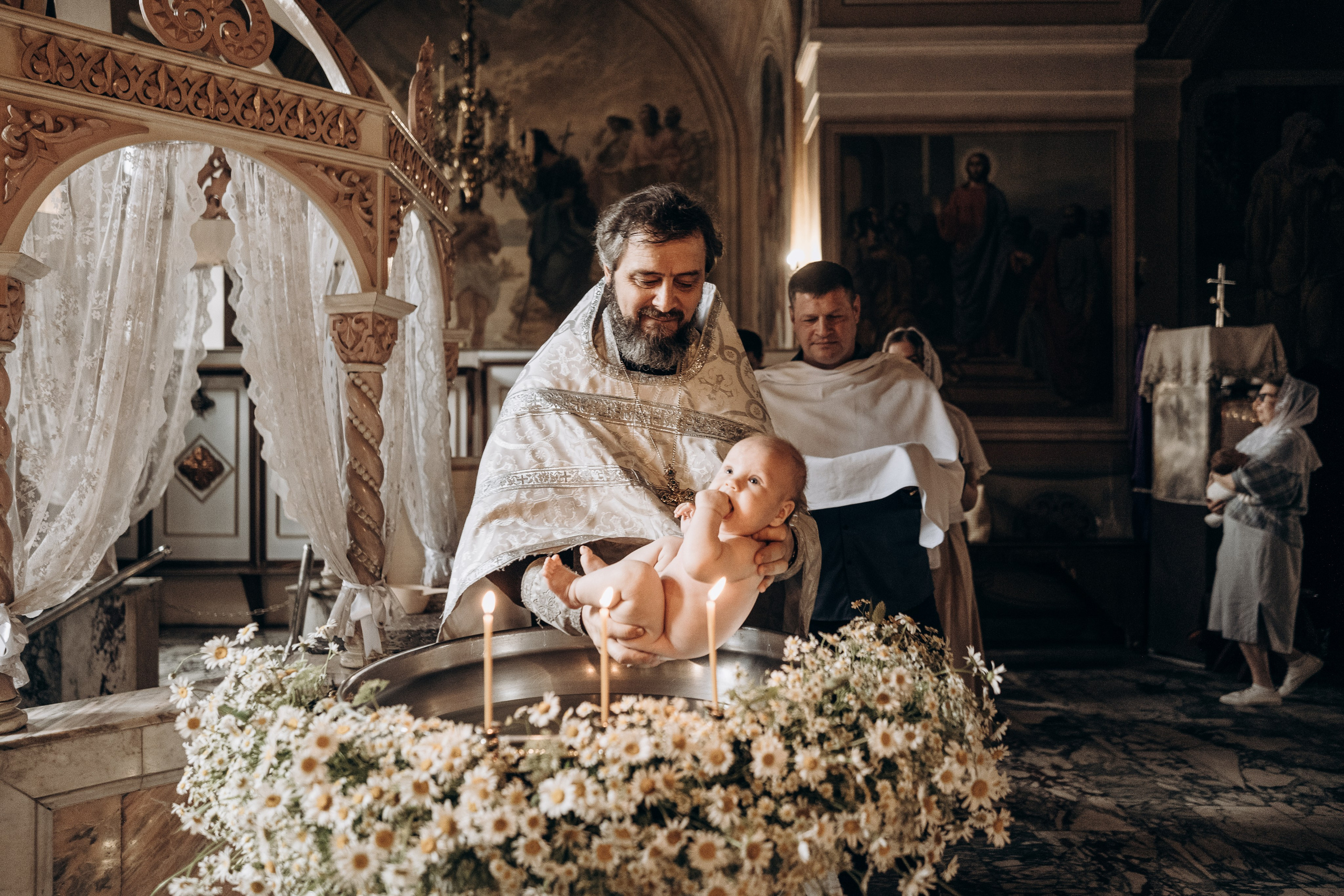 Крещение в Даниловском монастыре. Фотограф Светлана Мерзлякова