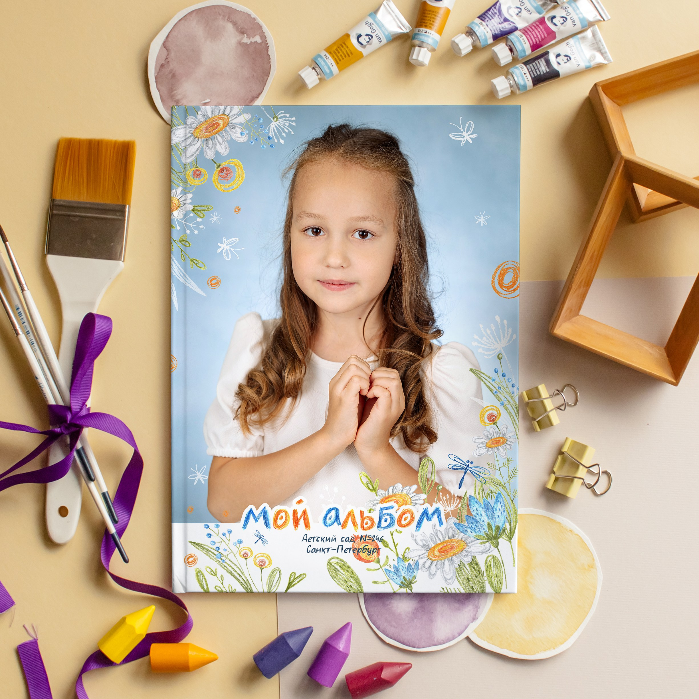 Дизайн «Цветы» 20×30. Выпускные альбомы СПБ для садов и школ | Фотограф Олька Евченко