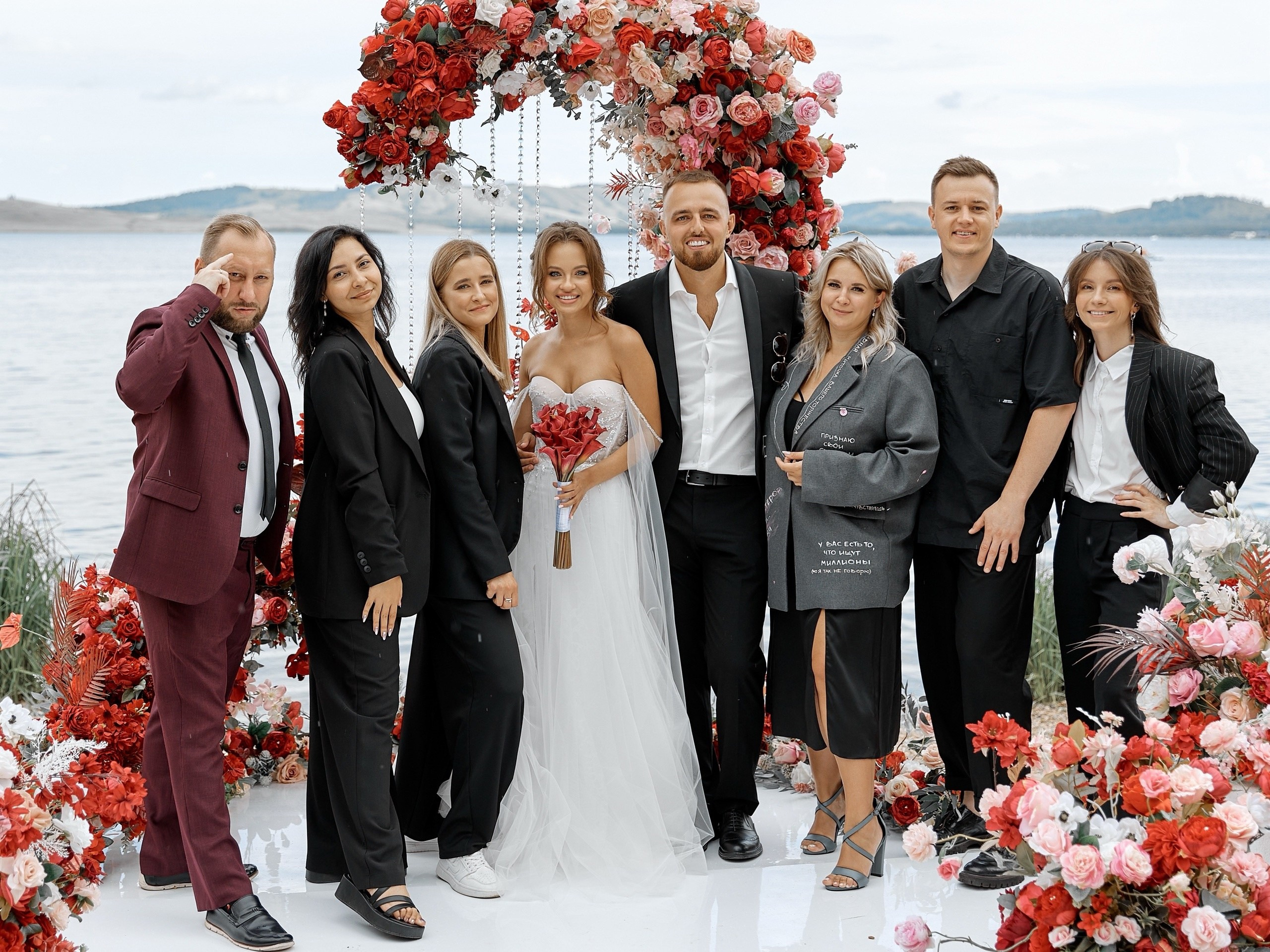 Это по любви. Организация свадеб в Магнитогорске. Свадебное агентство MOROZ WEDDING