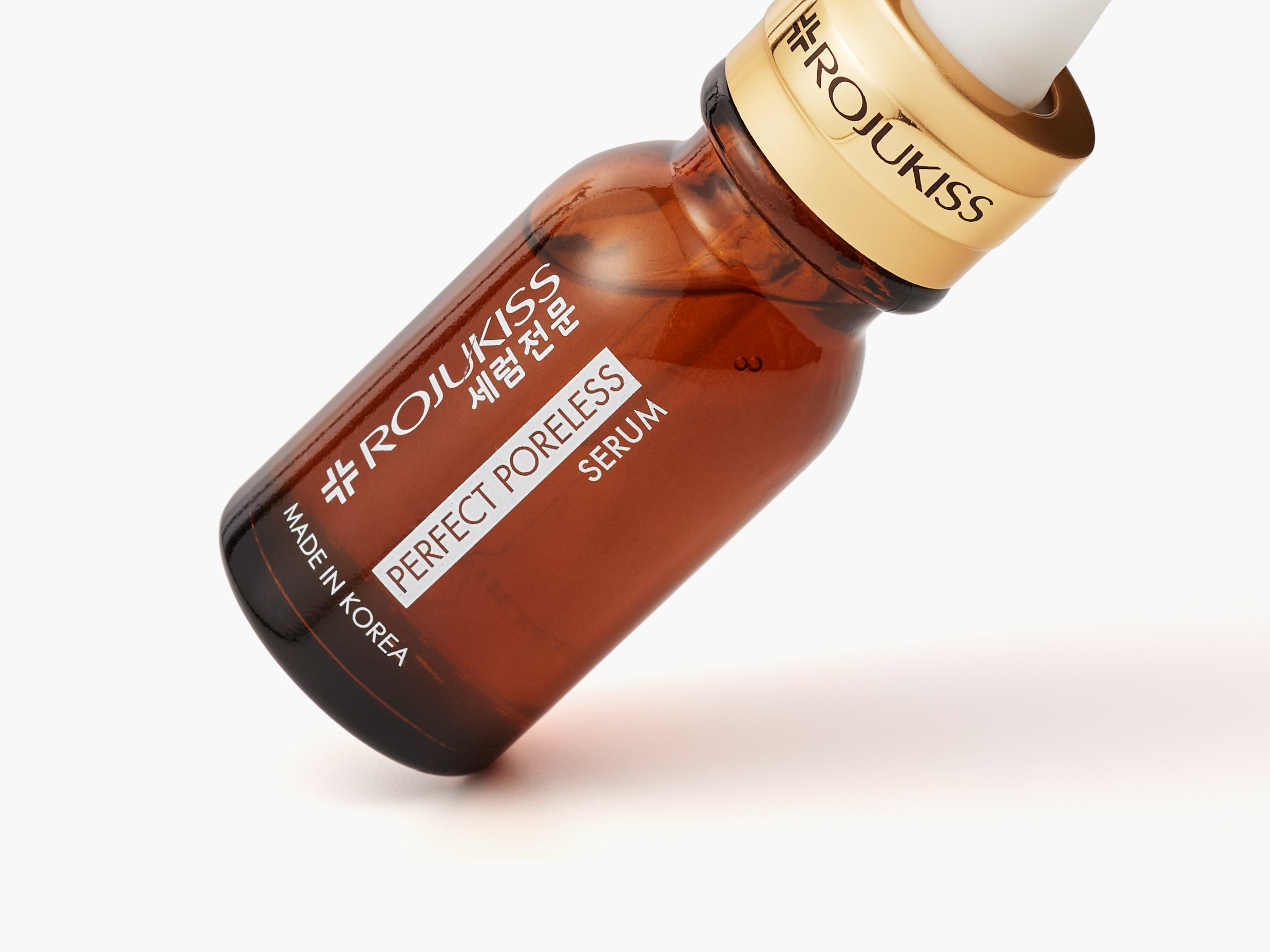 Бренд Rojukiss в объективе нашей студии. Уютная студия предметной съемки для маркетплейсов в городе Москва