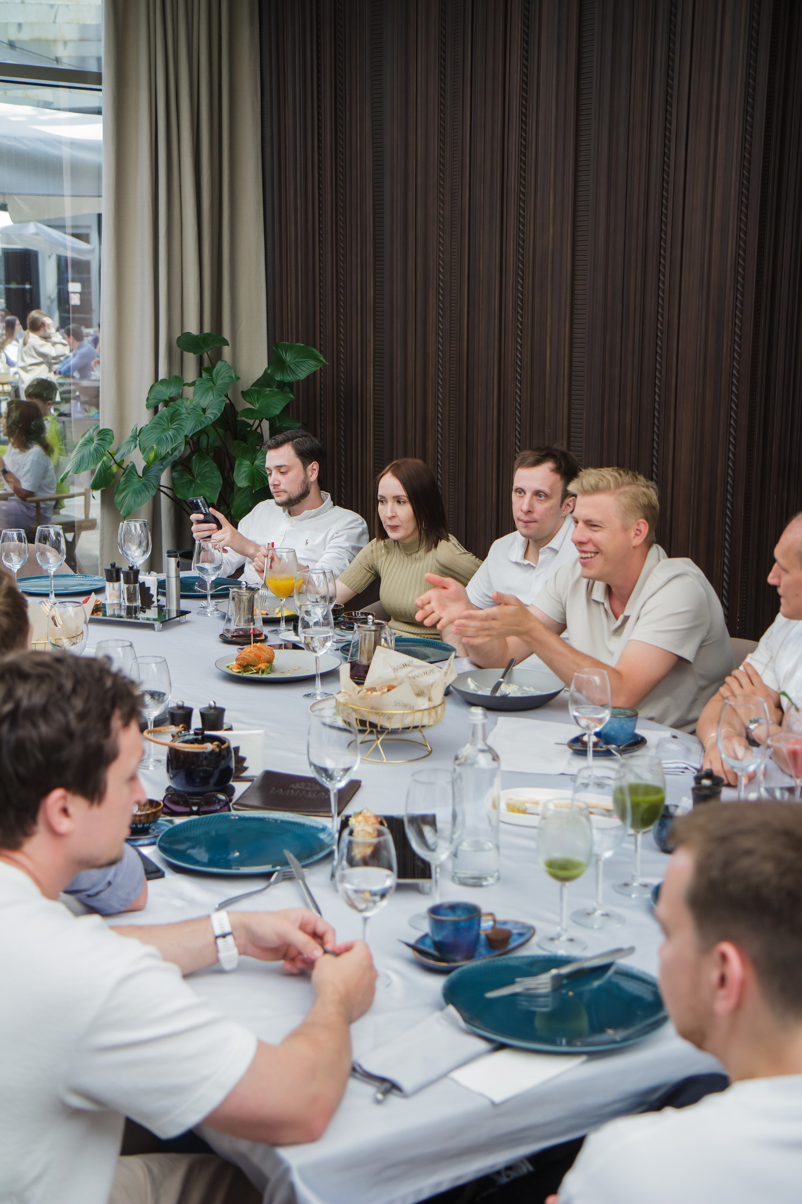 Бизнес-завтрак Германа Гаврилова. Фотограф Москва — личные фотосессии, лавстори в студии